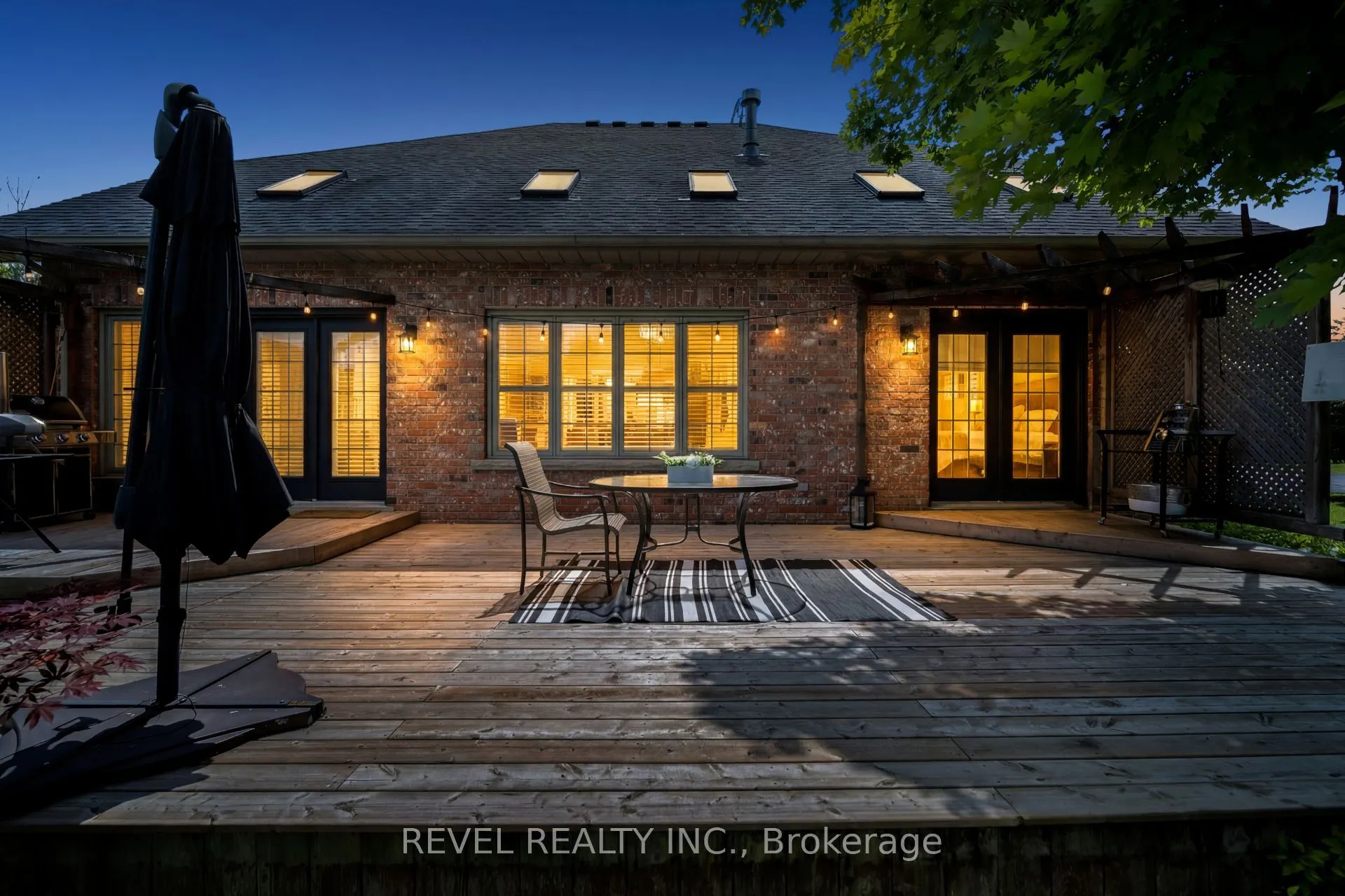 2255 Mohawk Trail