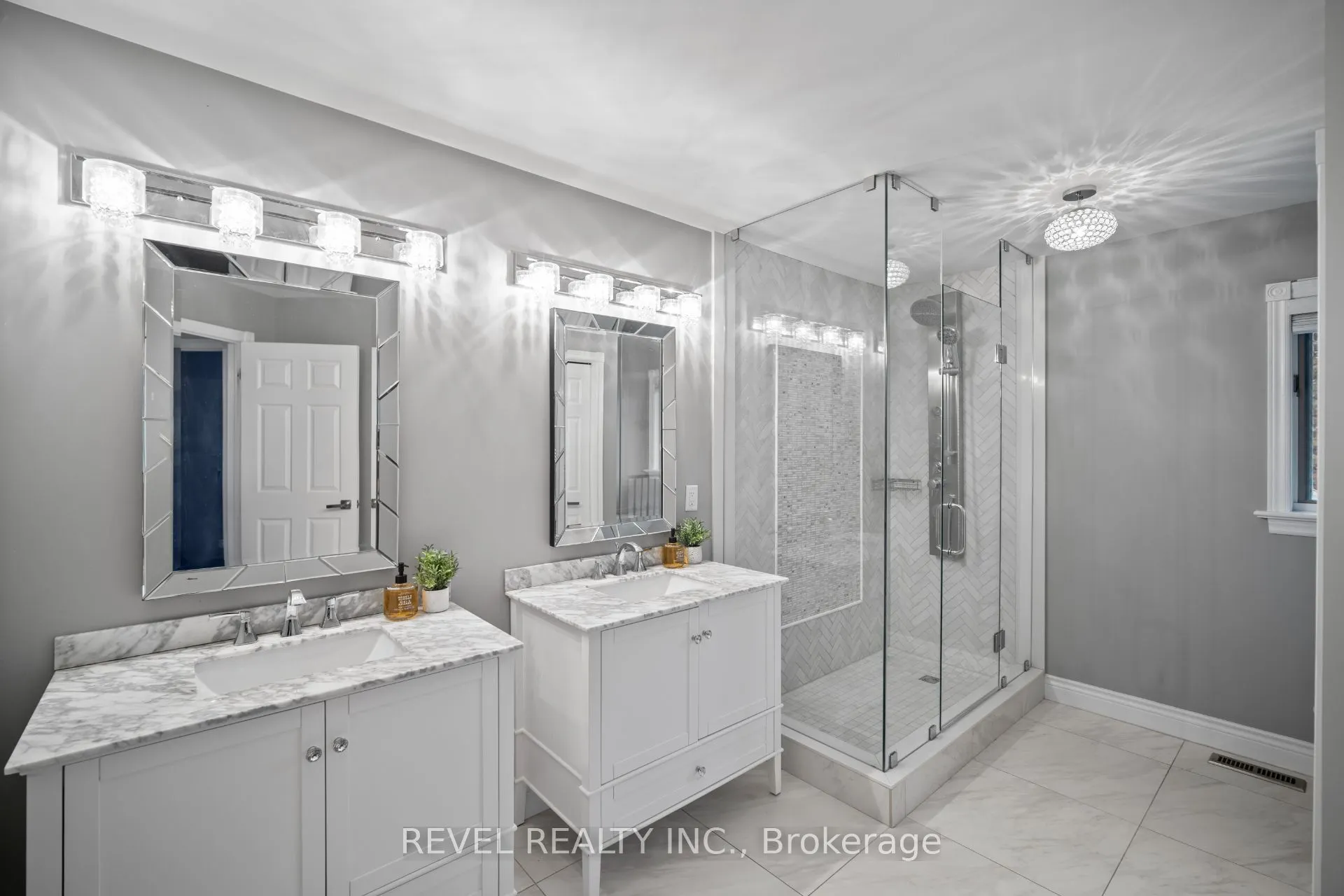 2255 Mohawk Trail