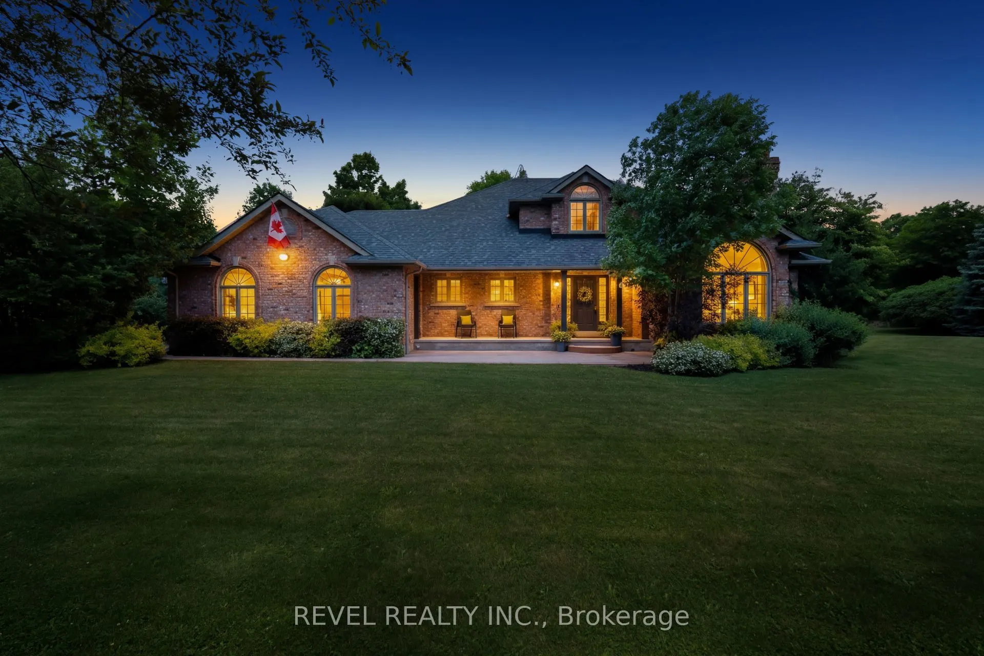 2255 Mohawk Trail