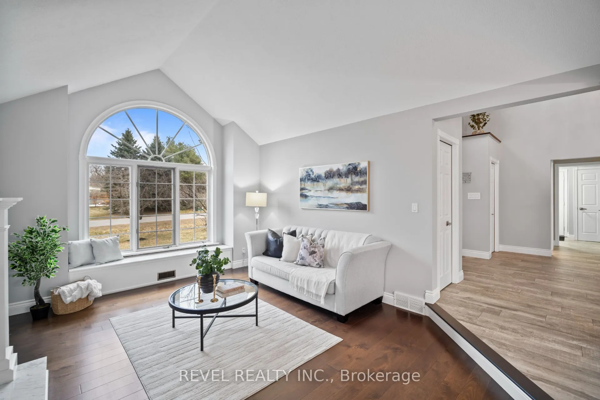 2255 Mohawk Trail