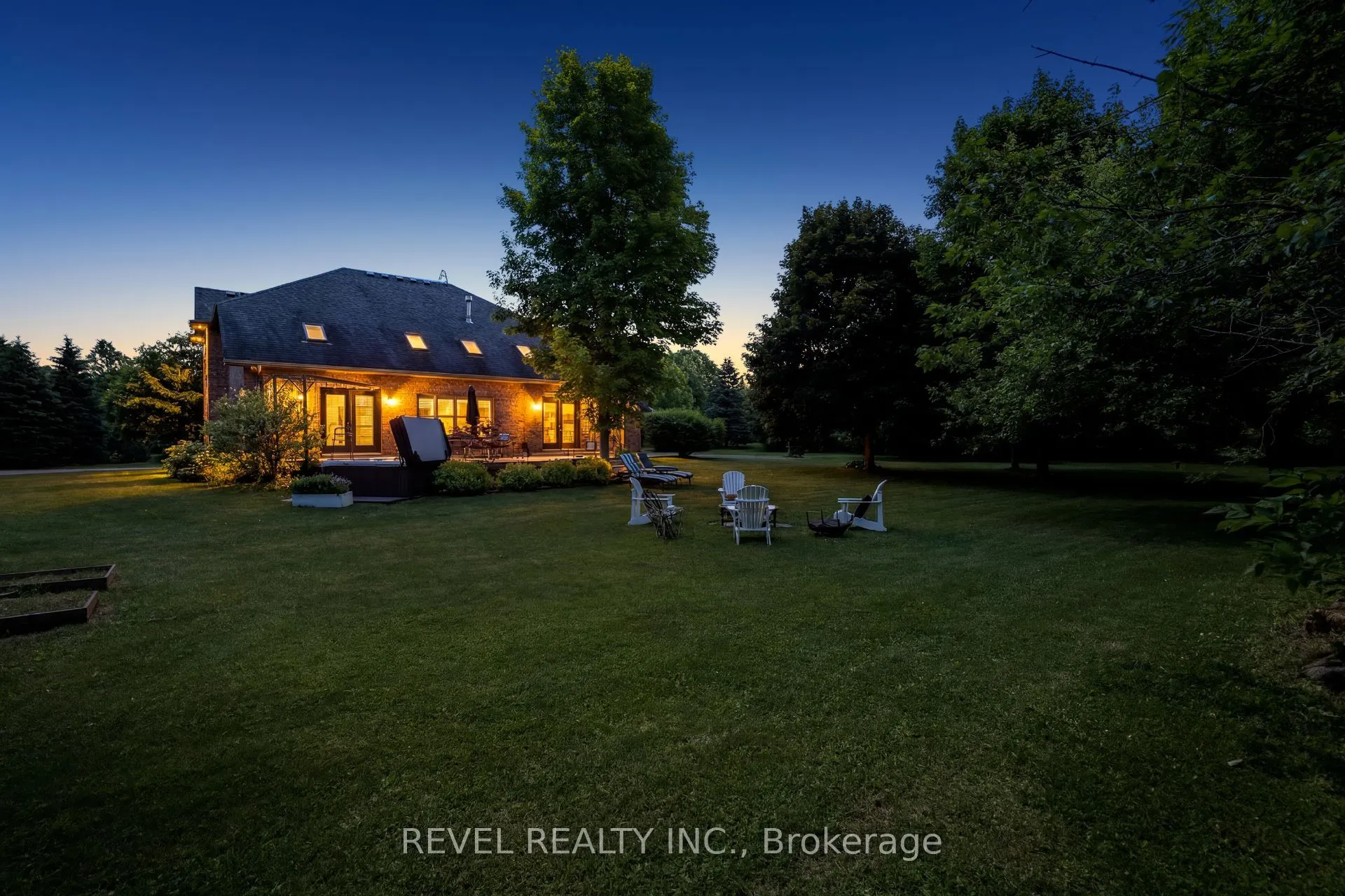 2255 Mohawk Trail