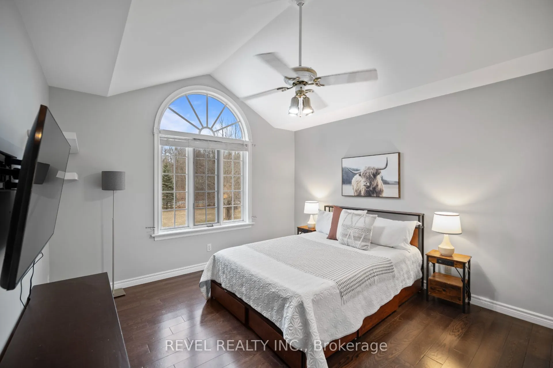 2255 Mohawk Trail