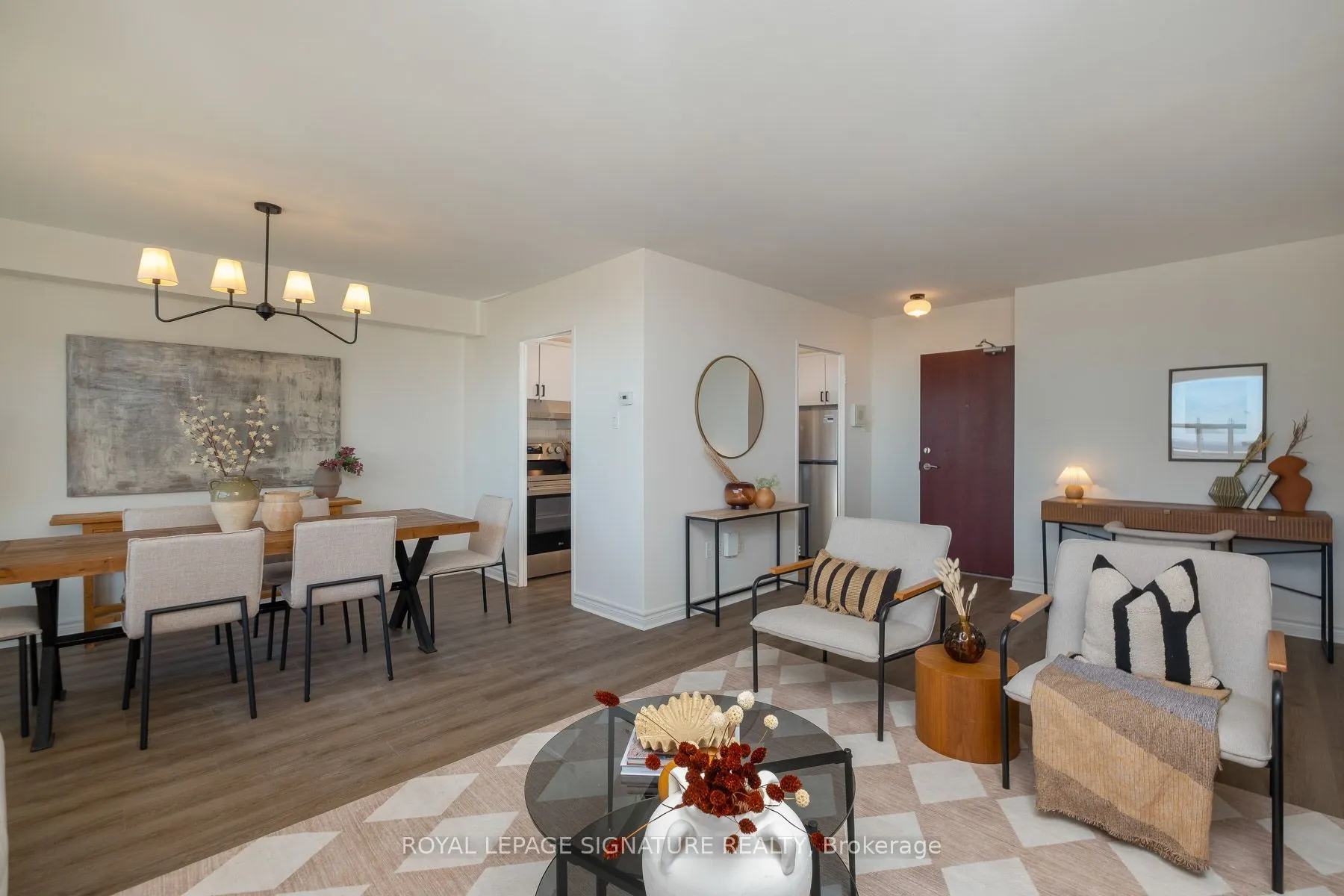 360 Ridelle Avenue #1607