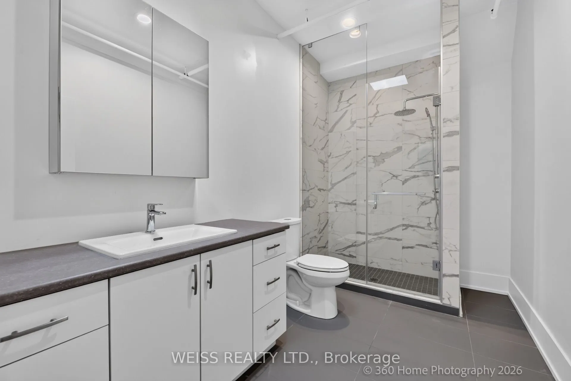897 Lansdowne Avenue #2