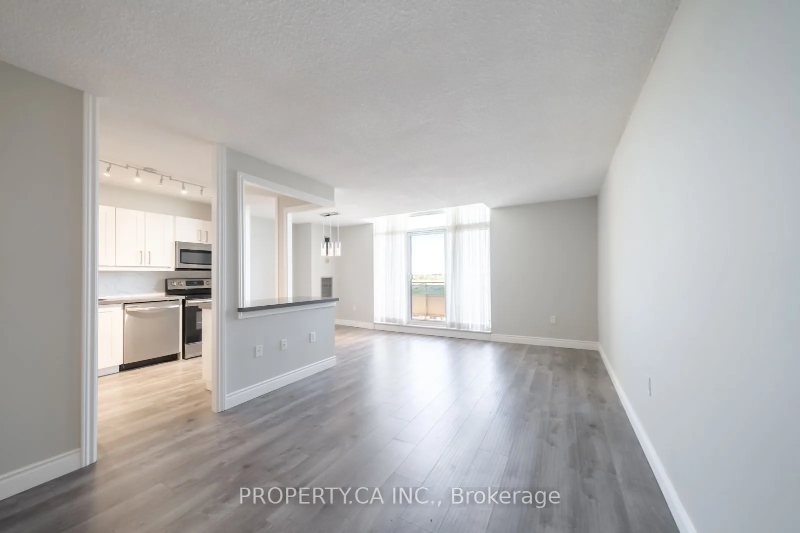 355 Rathburn Road E #1204