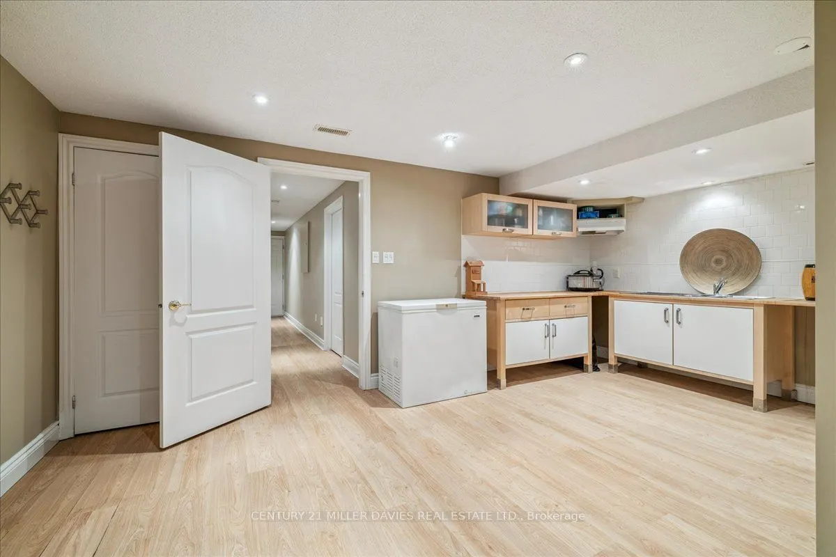 1019 North Shore Boulevard #8