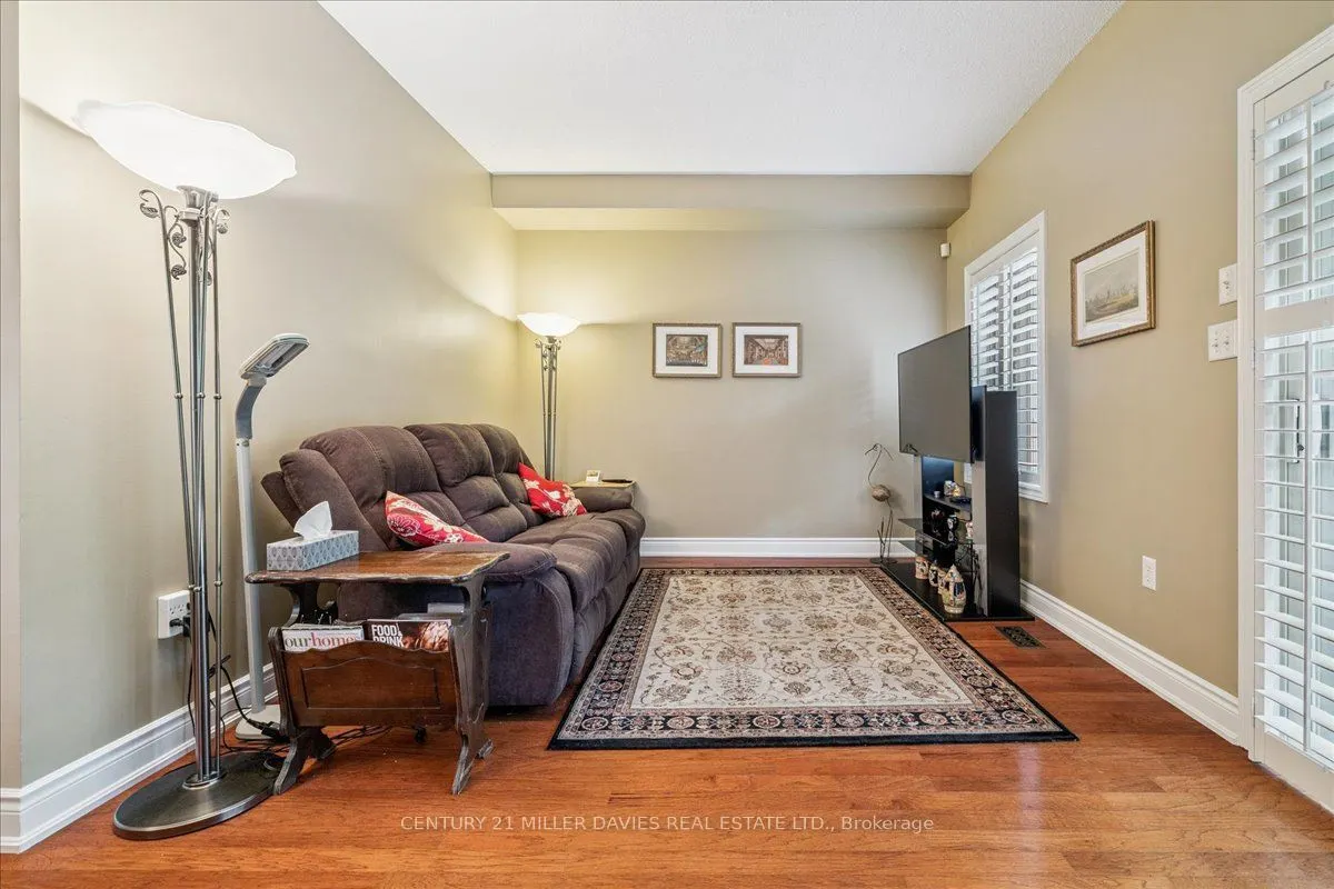 1019 North Shore Boulevard #8