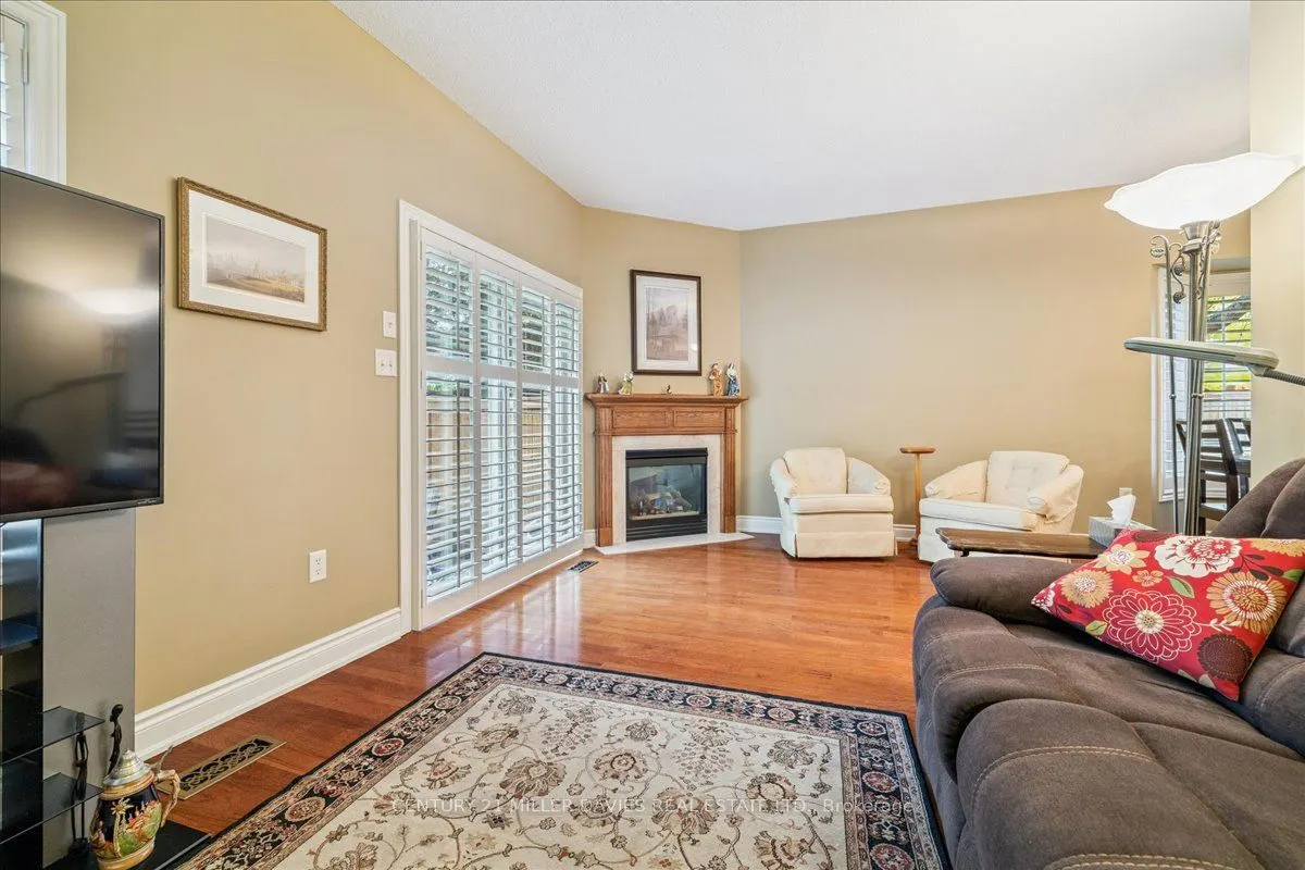 1019 North Shore Boulevard #8