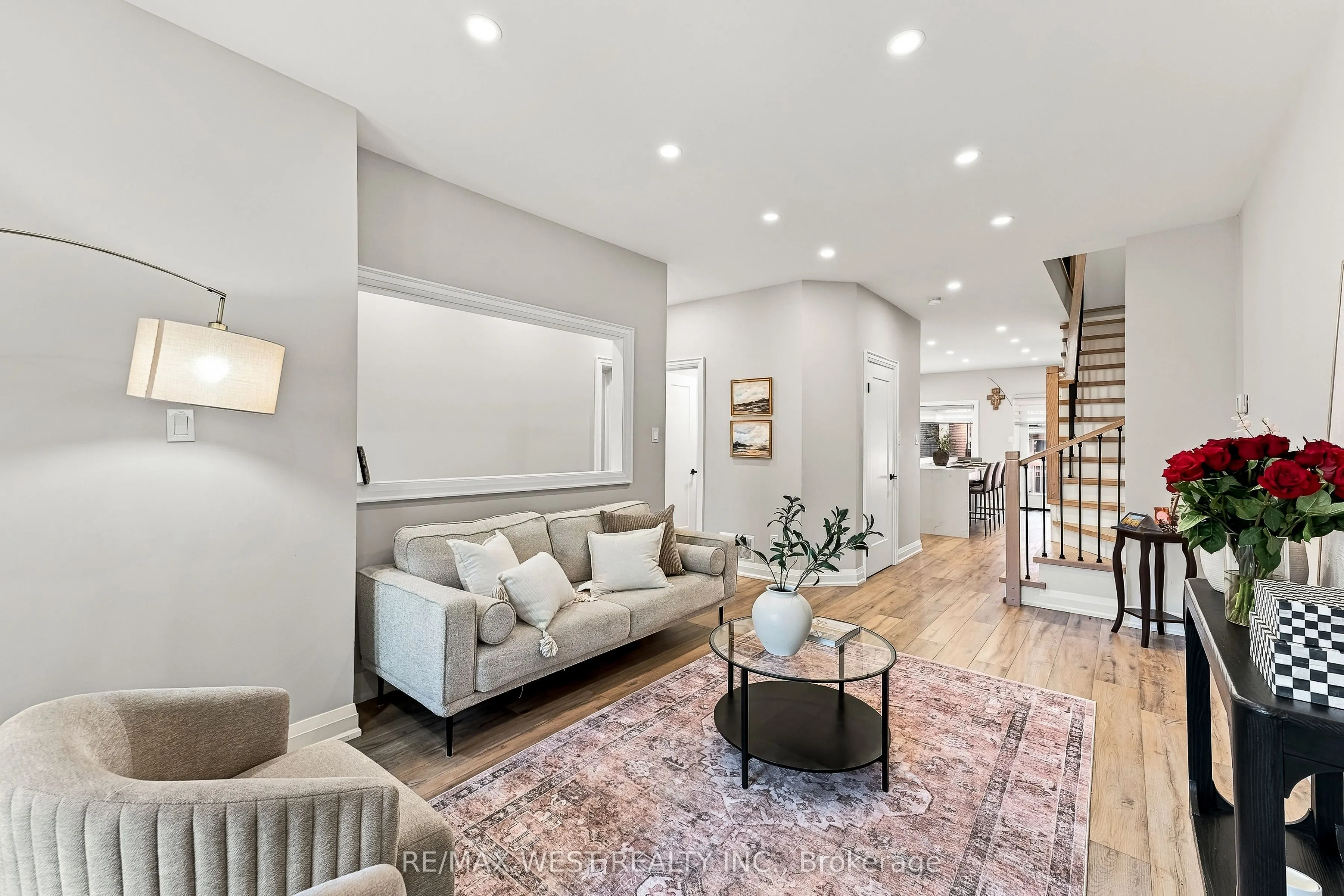 44 Bluewater Court