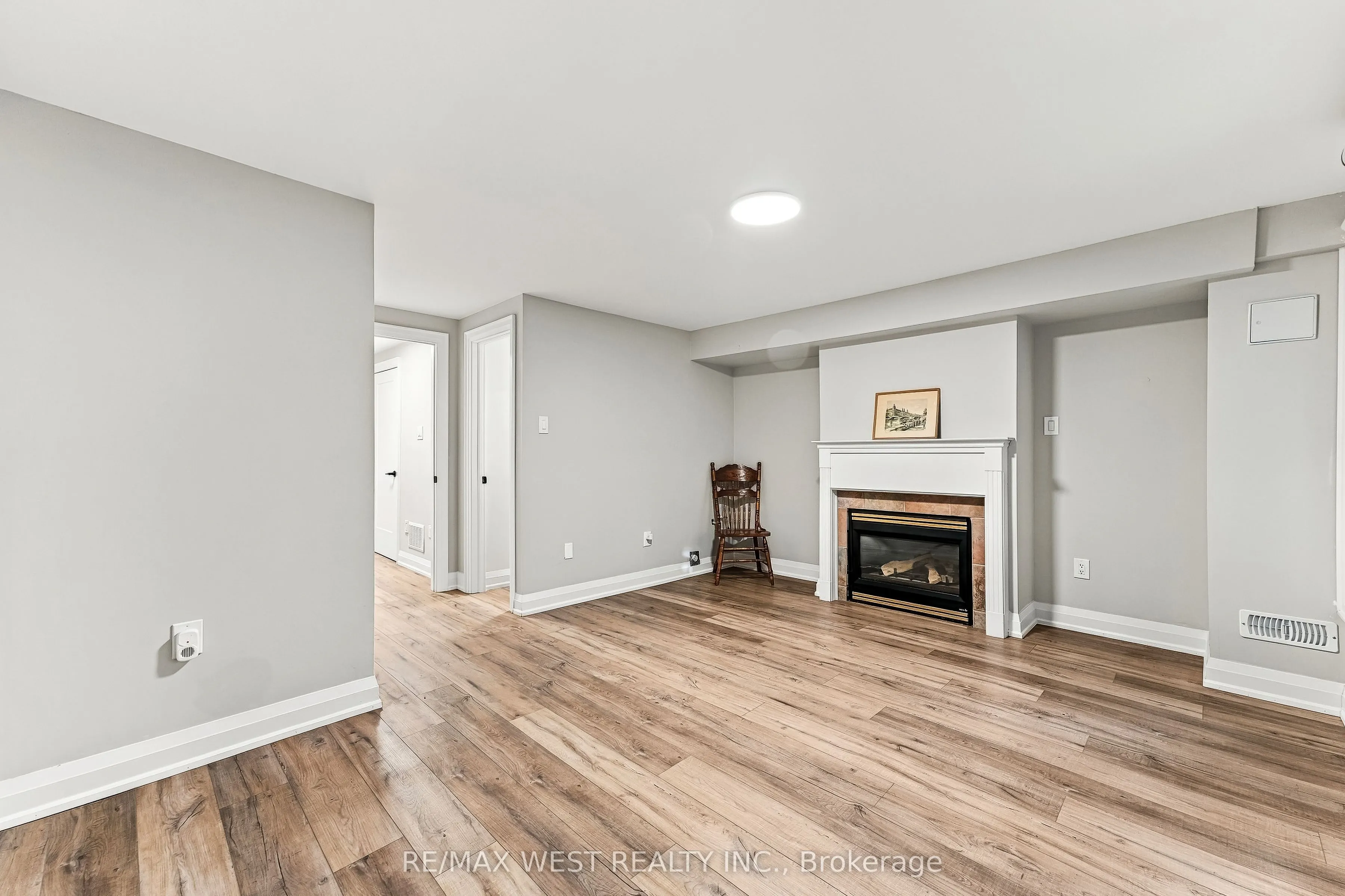 44 Bluewater Court