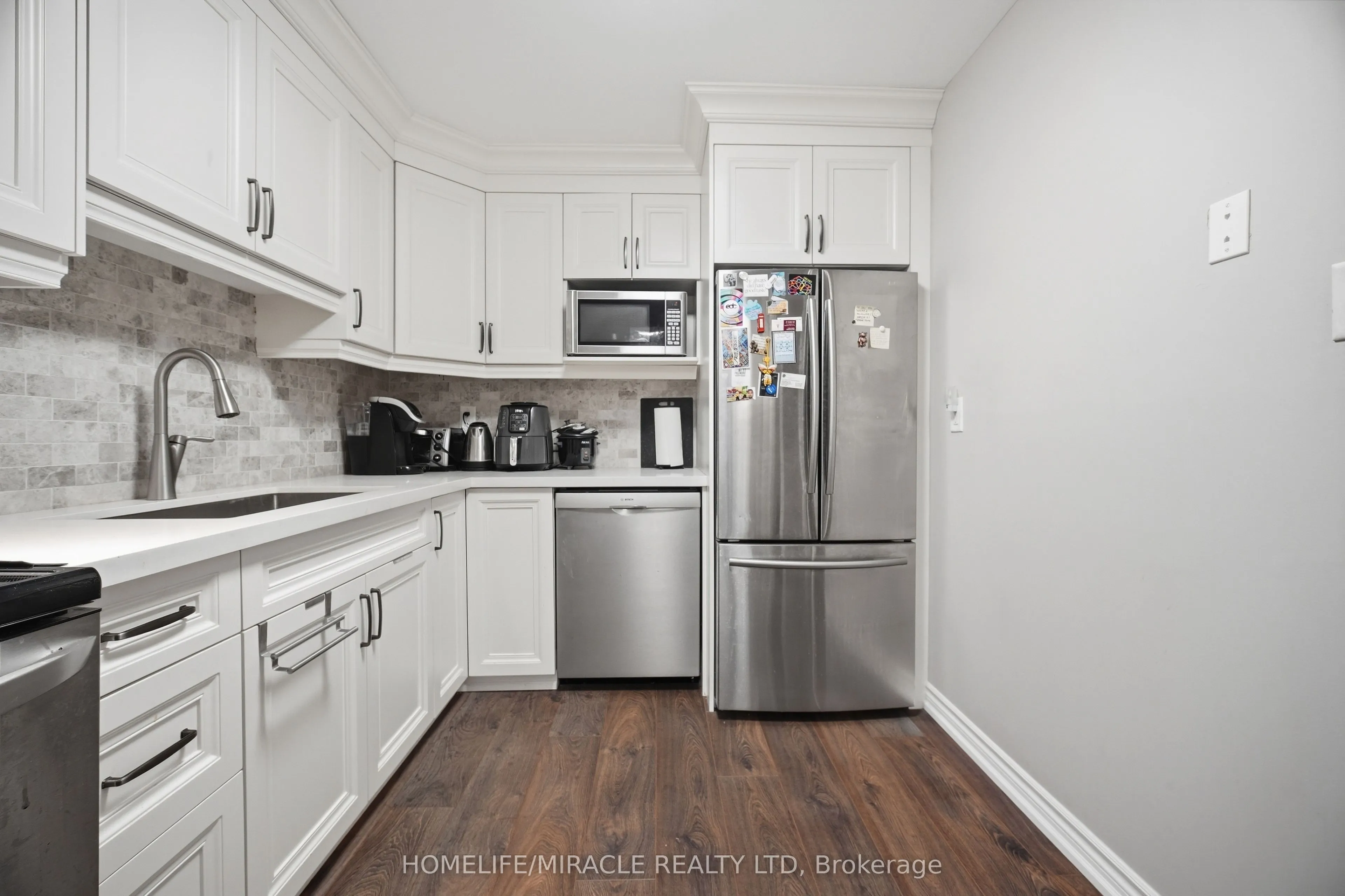1320 Mississauga Valley Boulevard #209