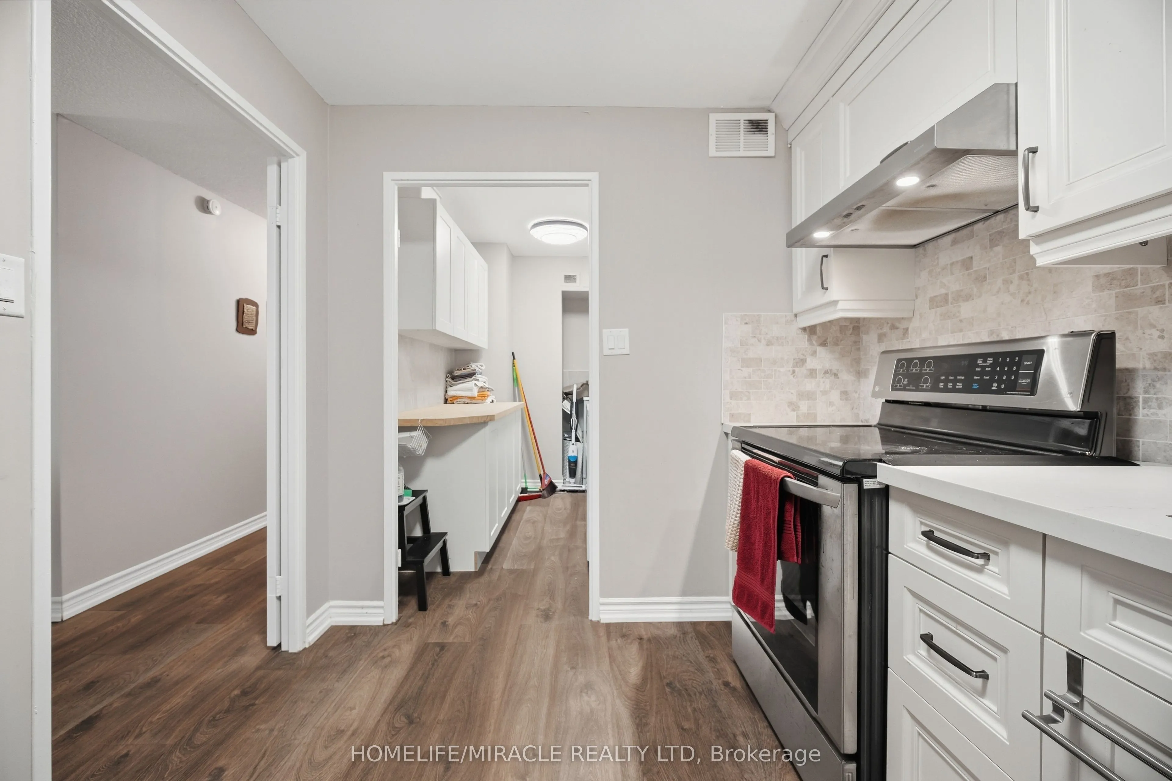 1320 Mississauga Valley Boulevard #209