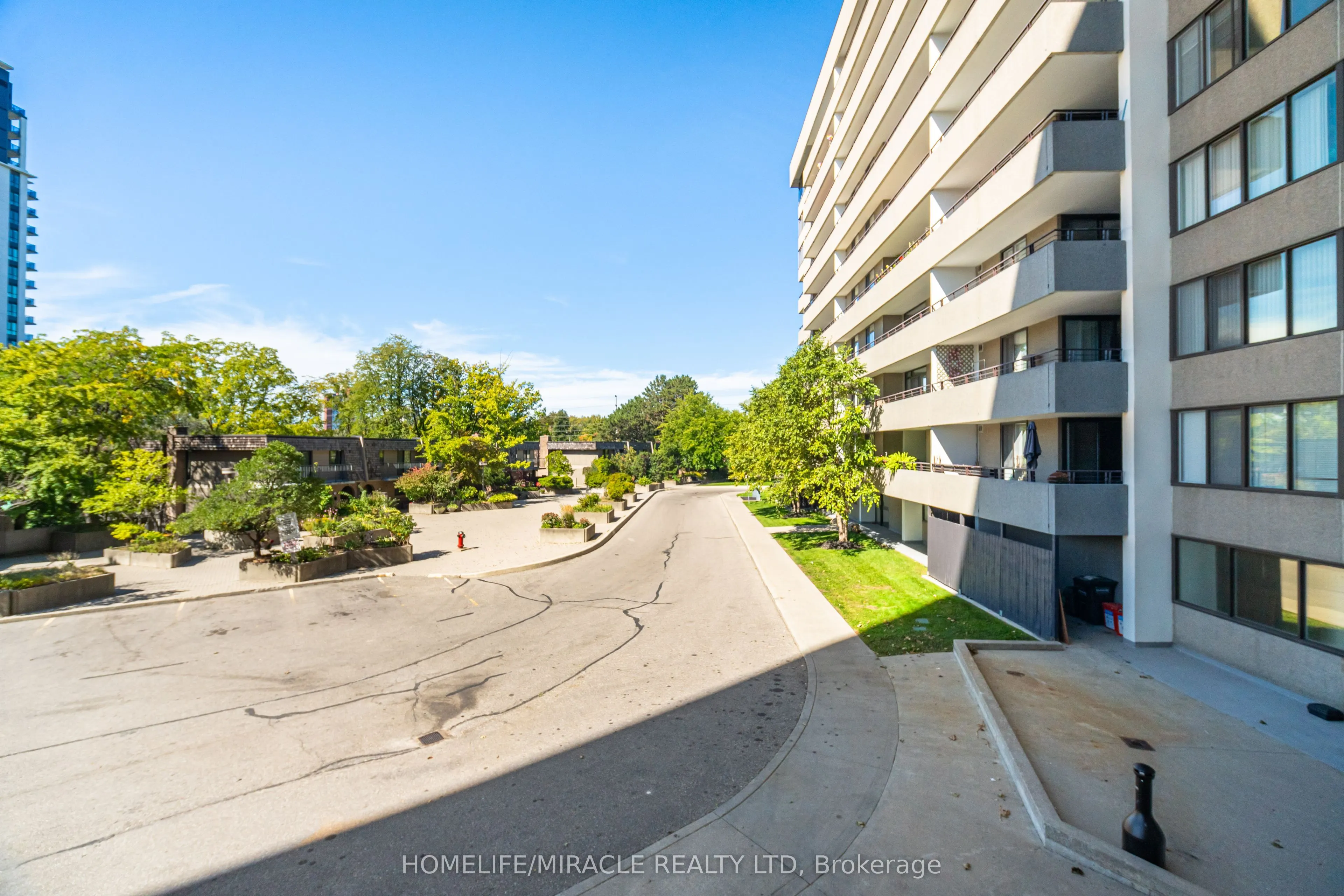 1320 Mississauga Valley Boulevard #209