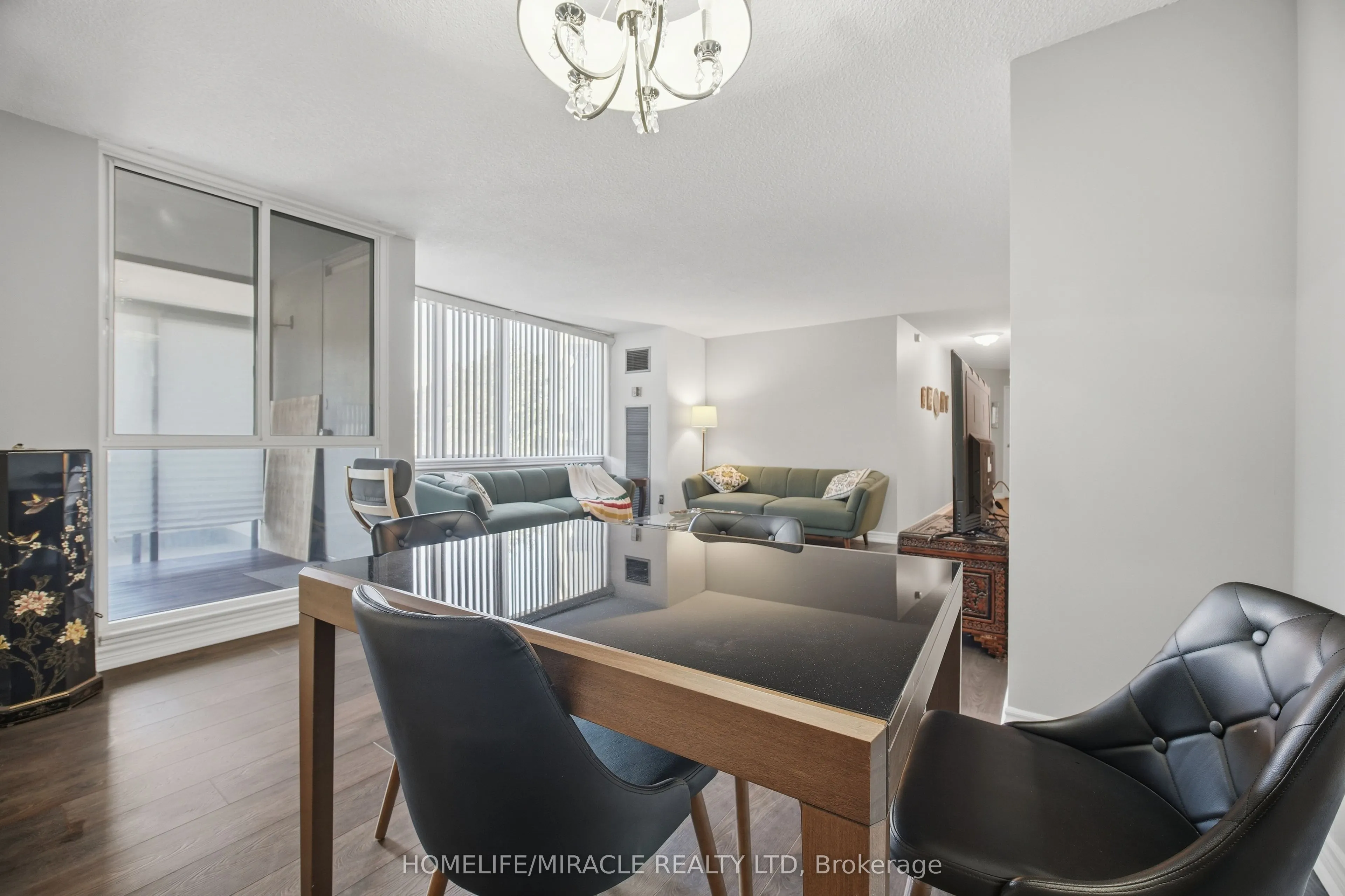 1320 Mississauga Valley Boulevard #209