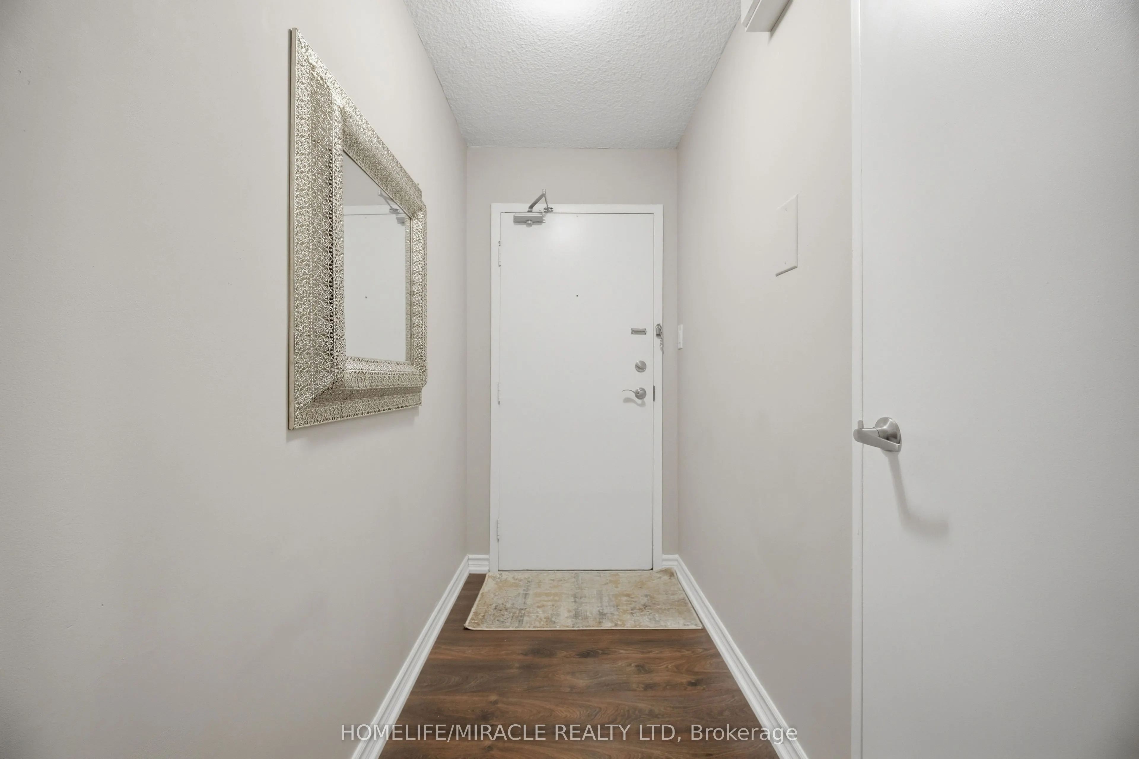 1320 Mississauga Valley Boulevard #209
