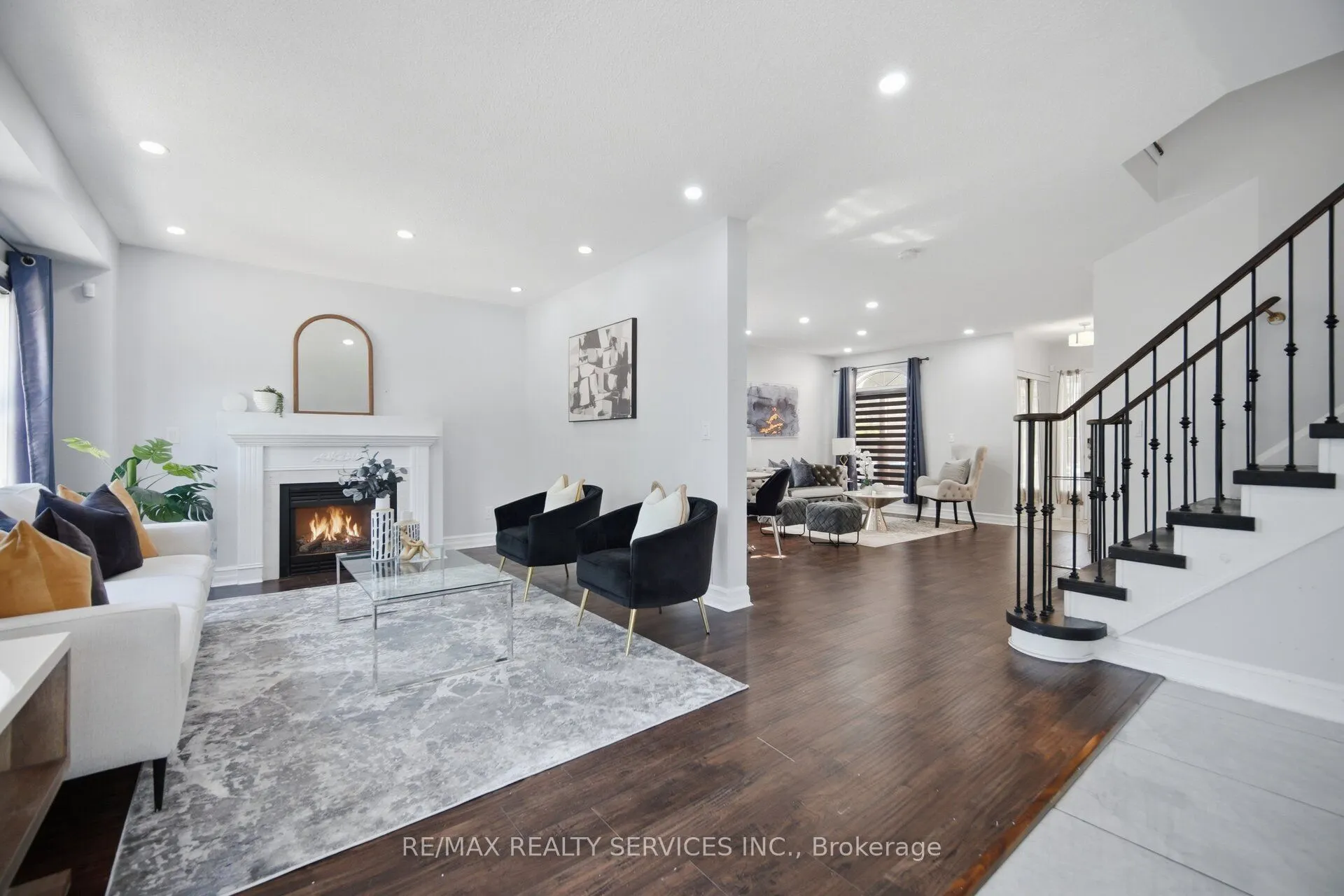 4 Sunnybrook Crescent