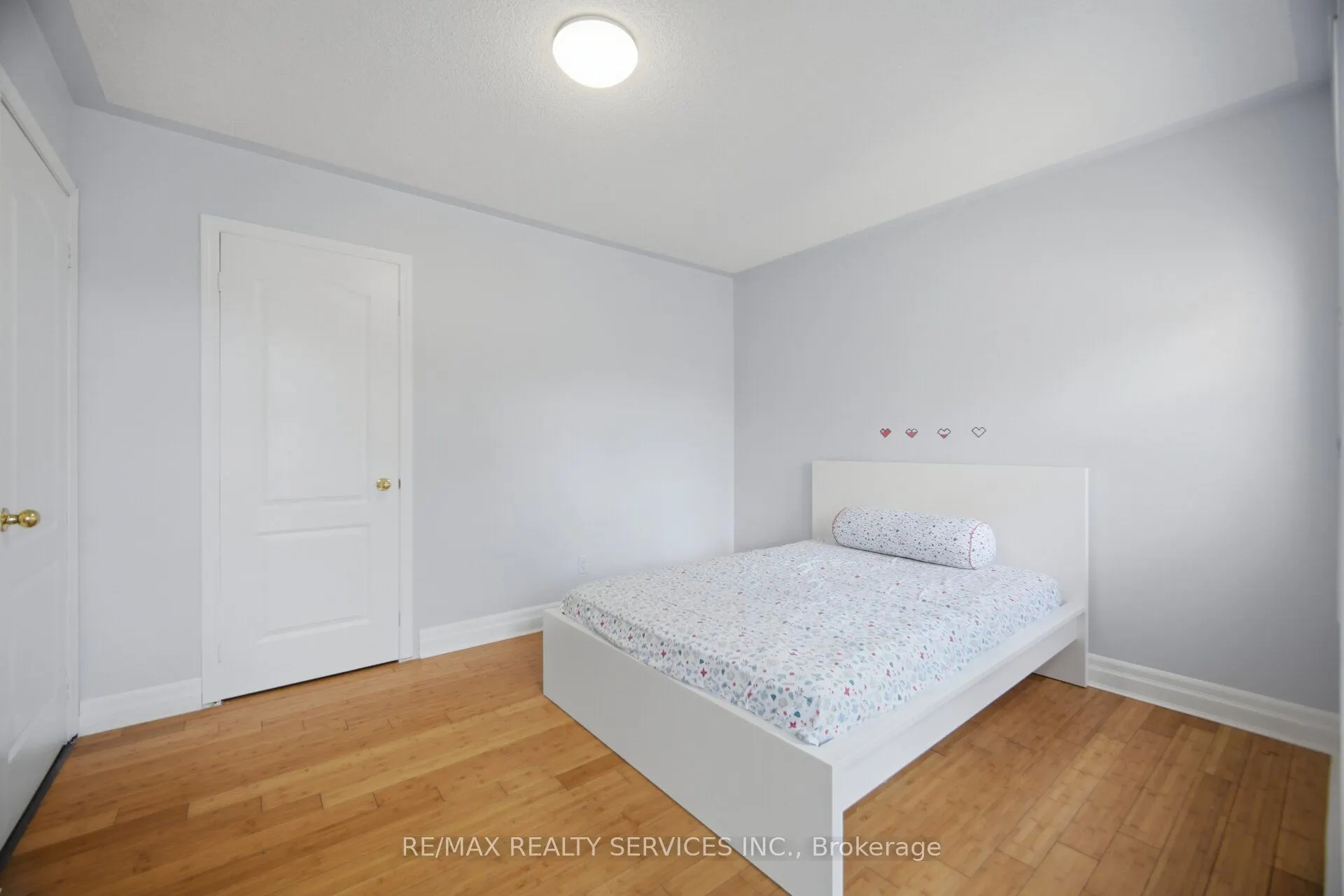 4 Sunnybrook Crescent