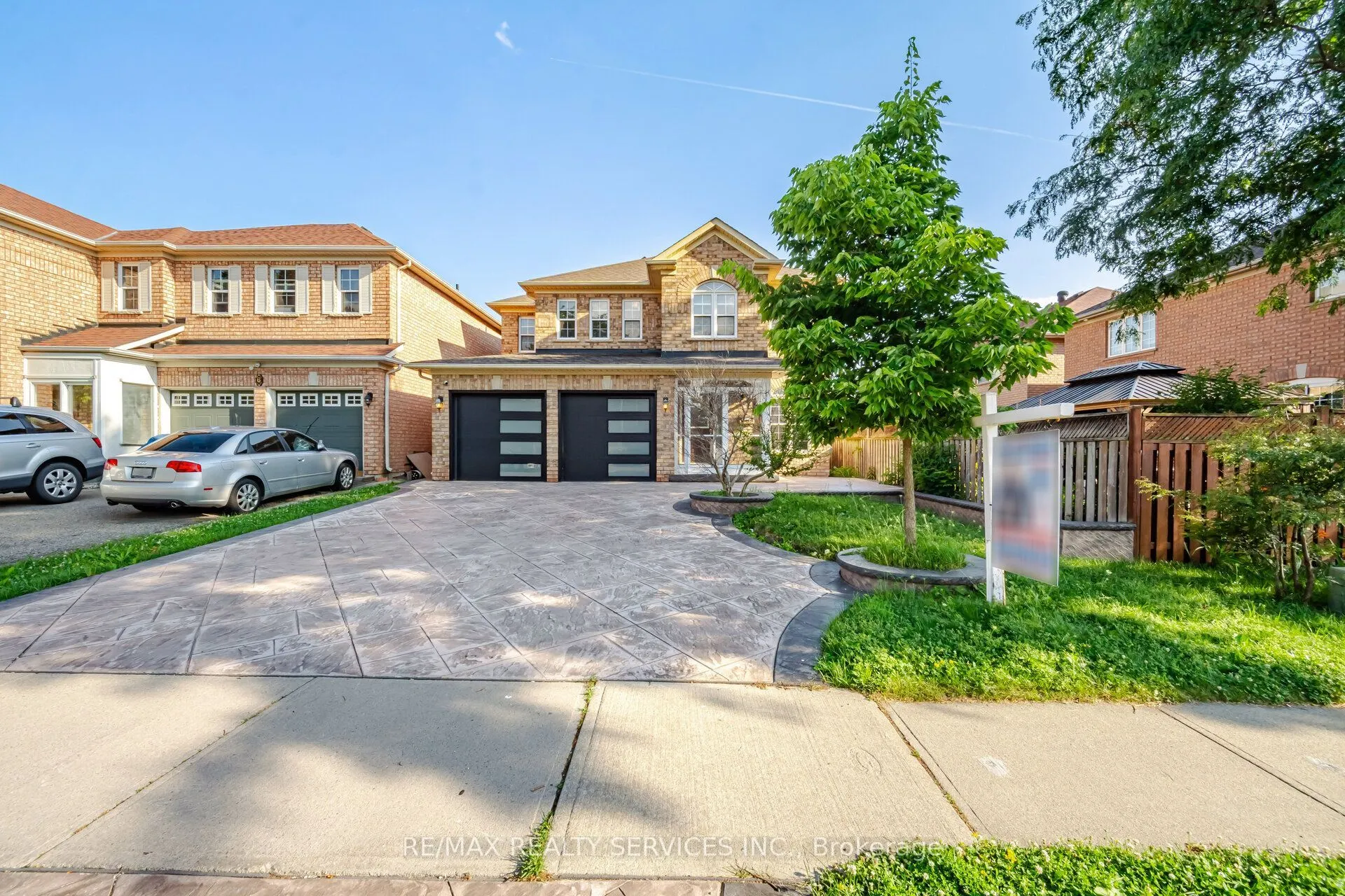 4 Sunnybrook Crescent