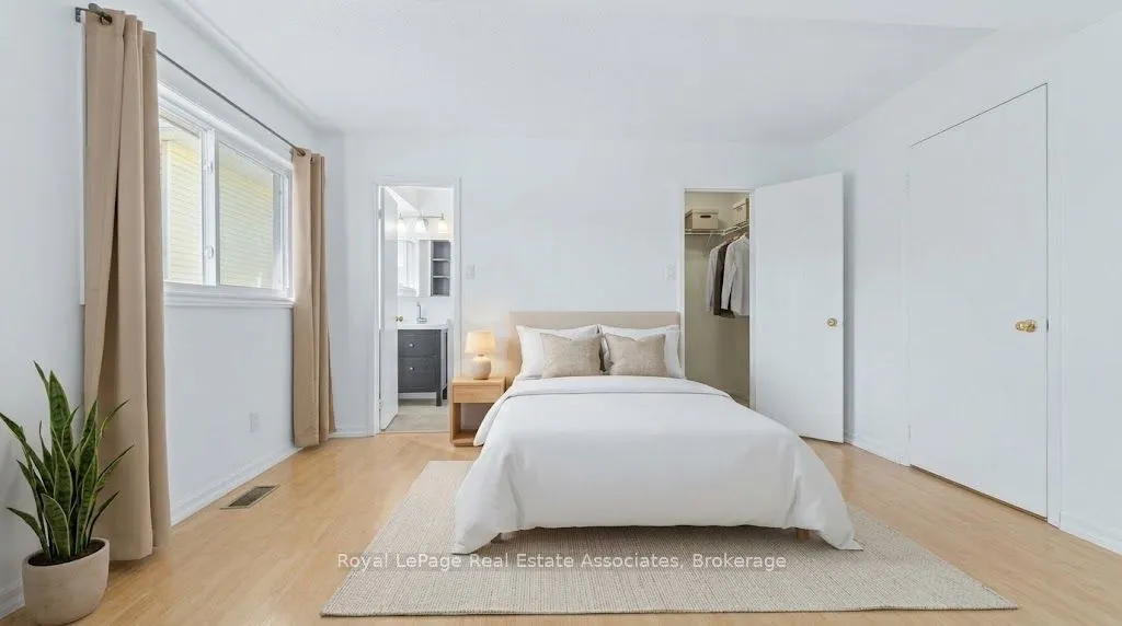 30 Stewart Maclaren Road #18