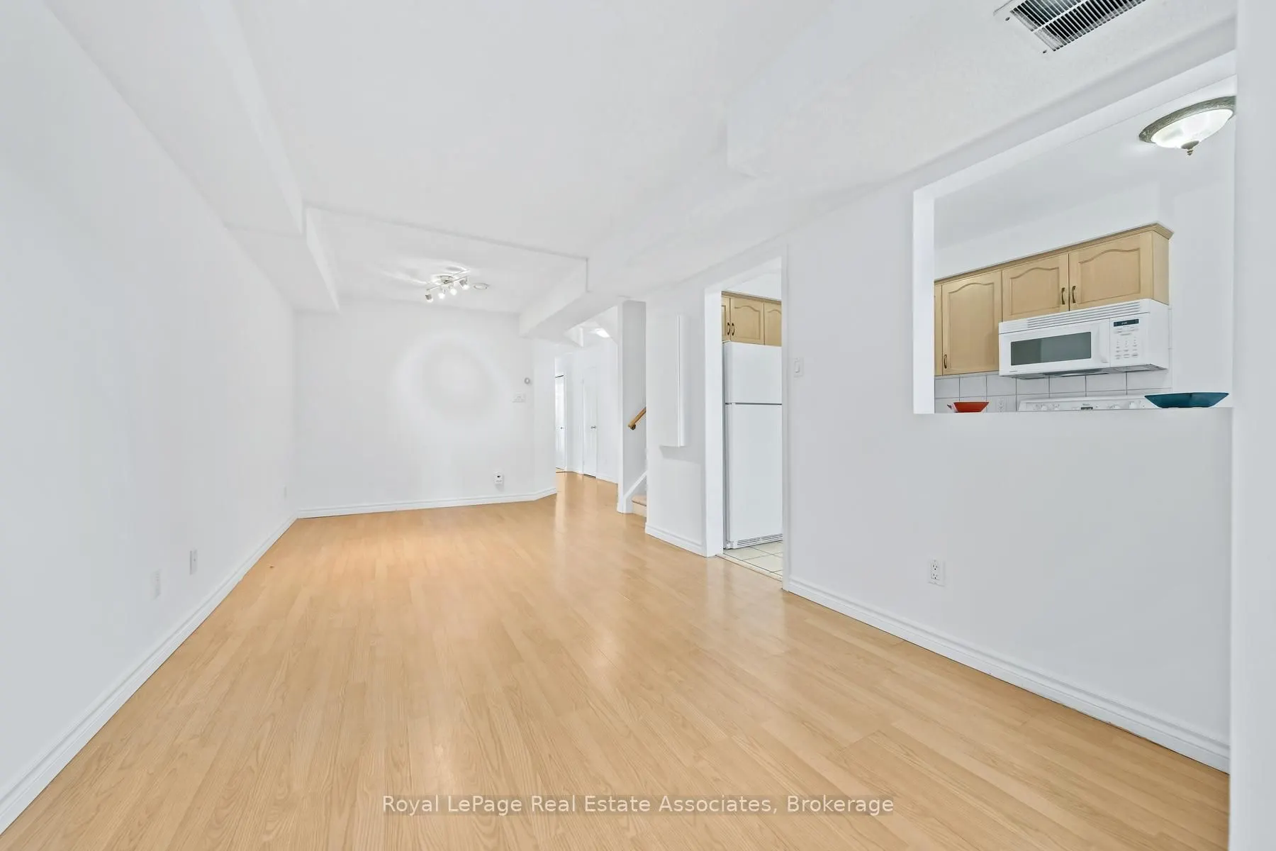 30 Stewart Maclaren Road #18