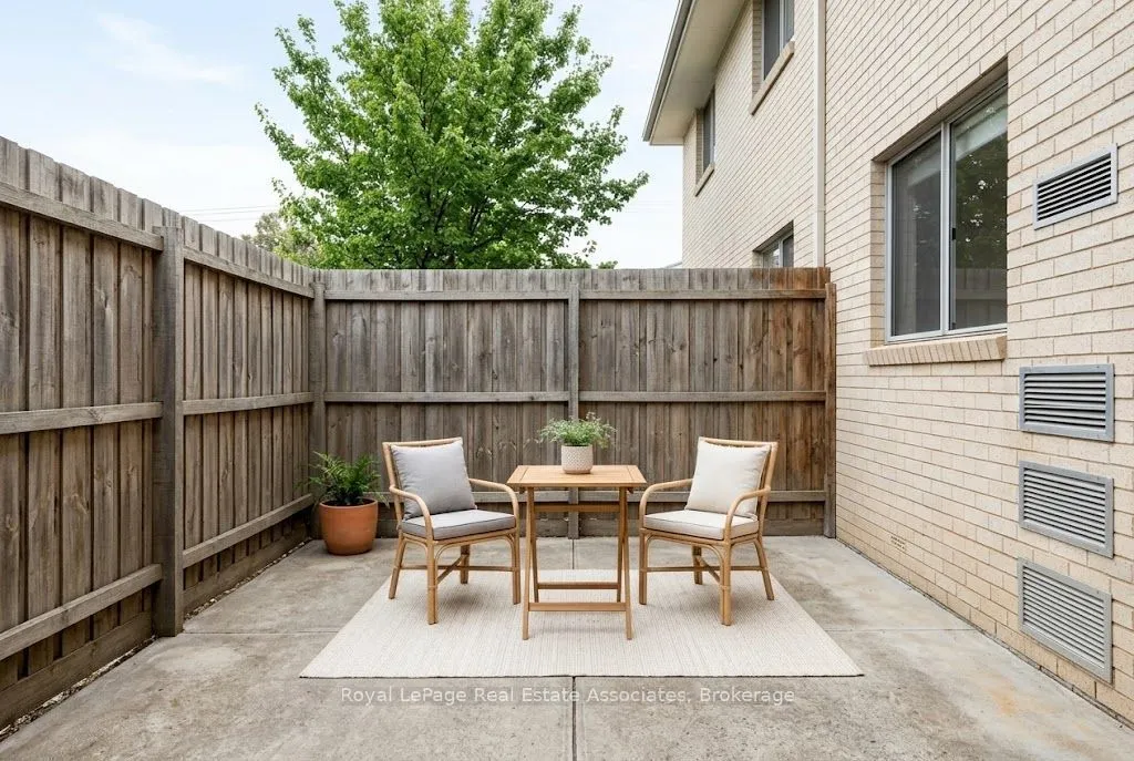 30 Stewart Maclaren Road #18