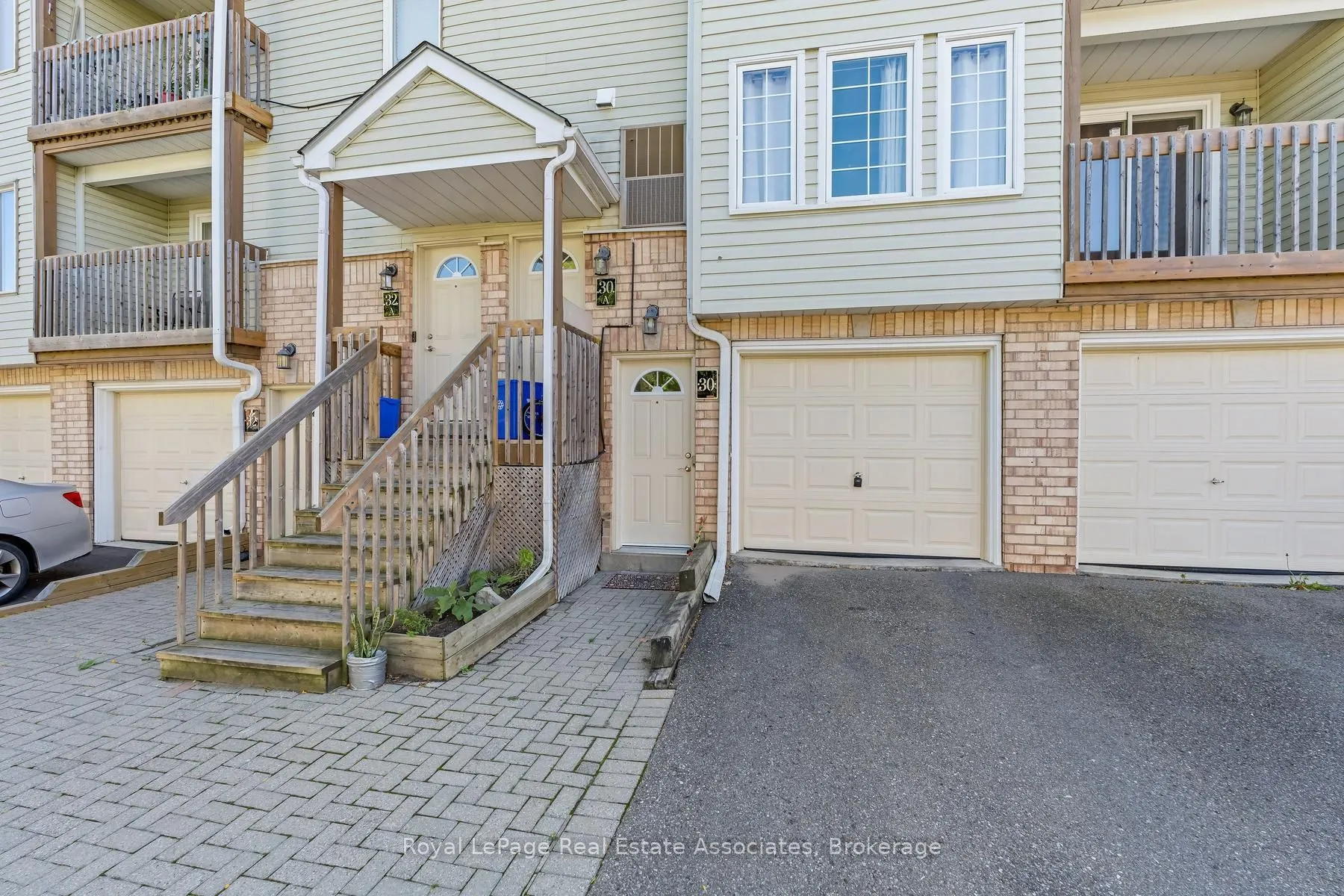 30 Stewart Maclaren Road #18