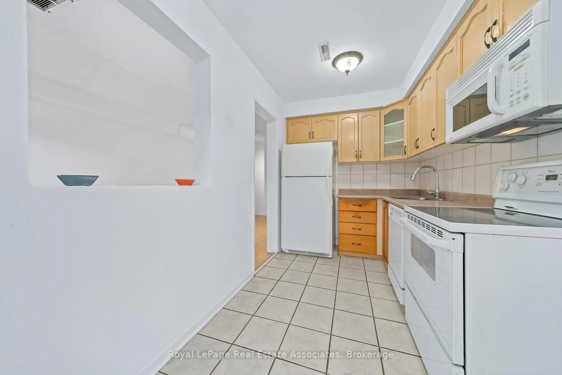 30 Stewart Maclaren Road #18