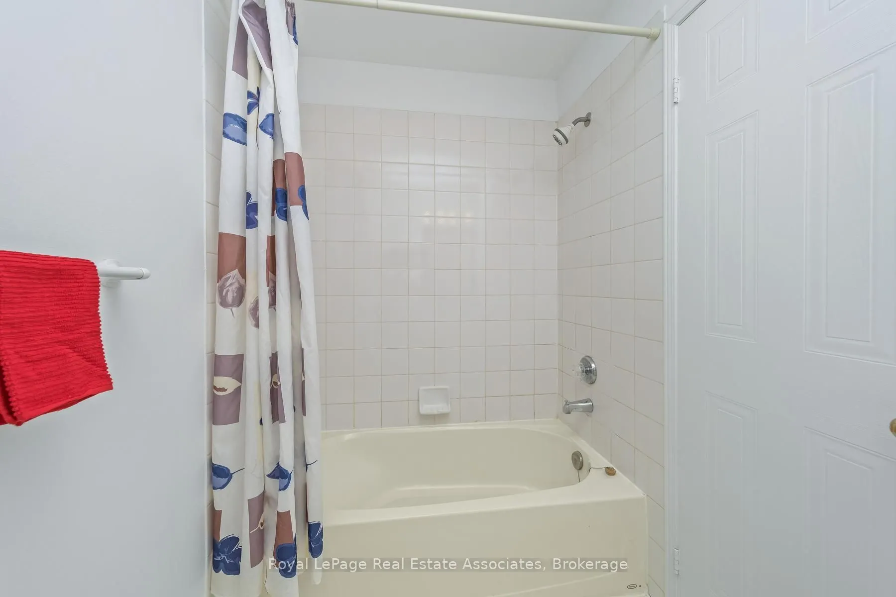 30 Stewart Maclaren Road #18