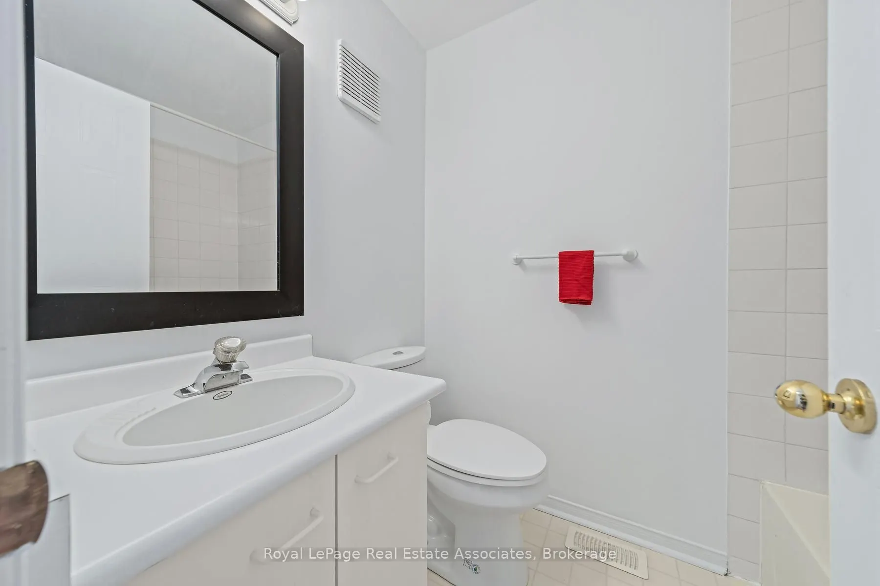 30 Stewart Maclaren Road #18