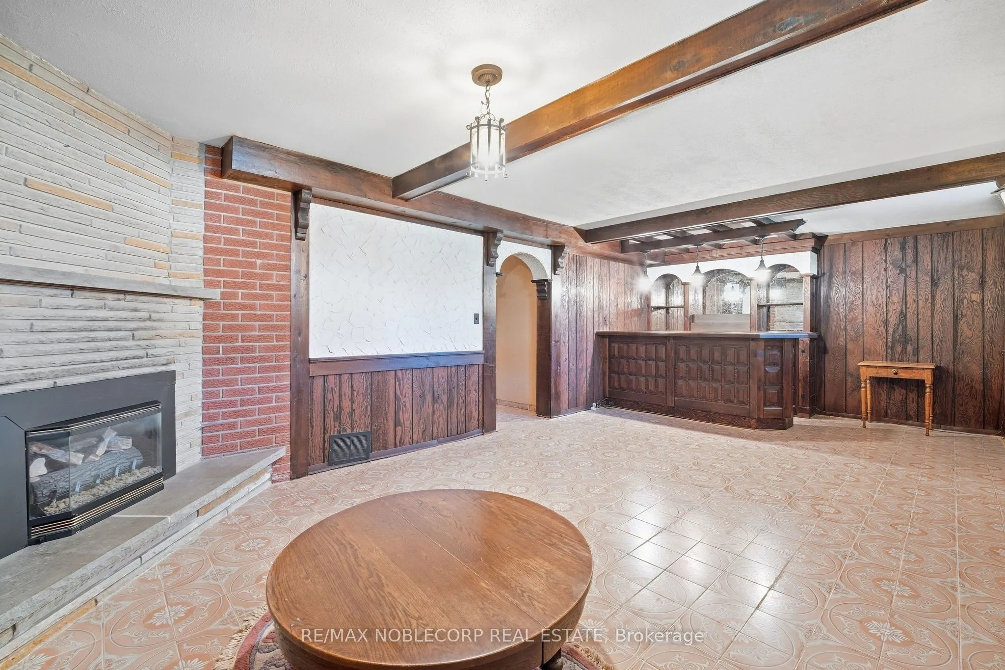 4 Warlingham Court