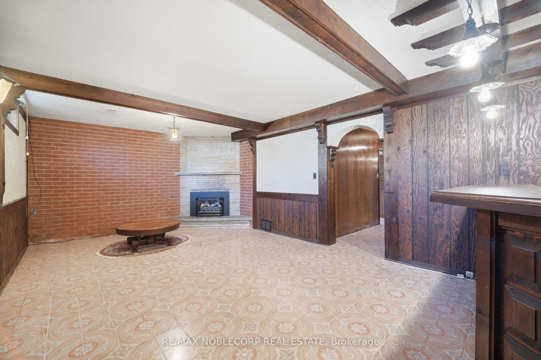 4 Warlingham Court