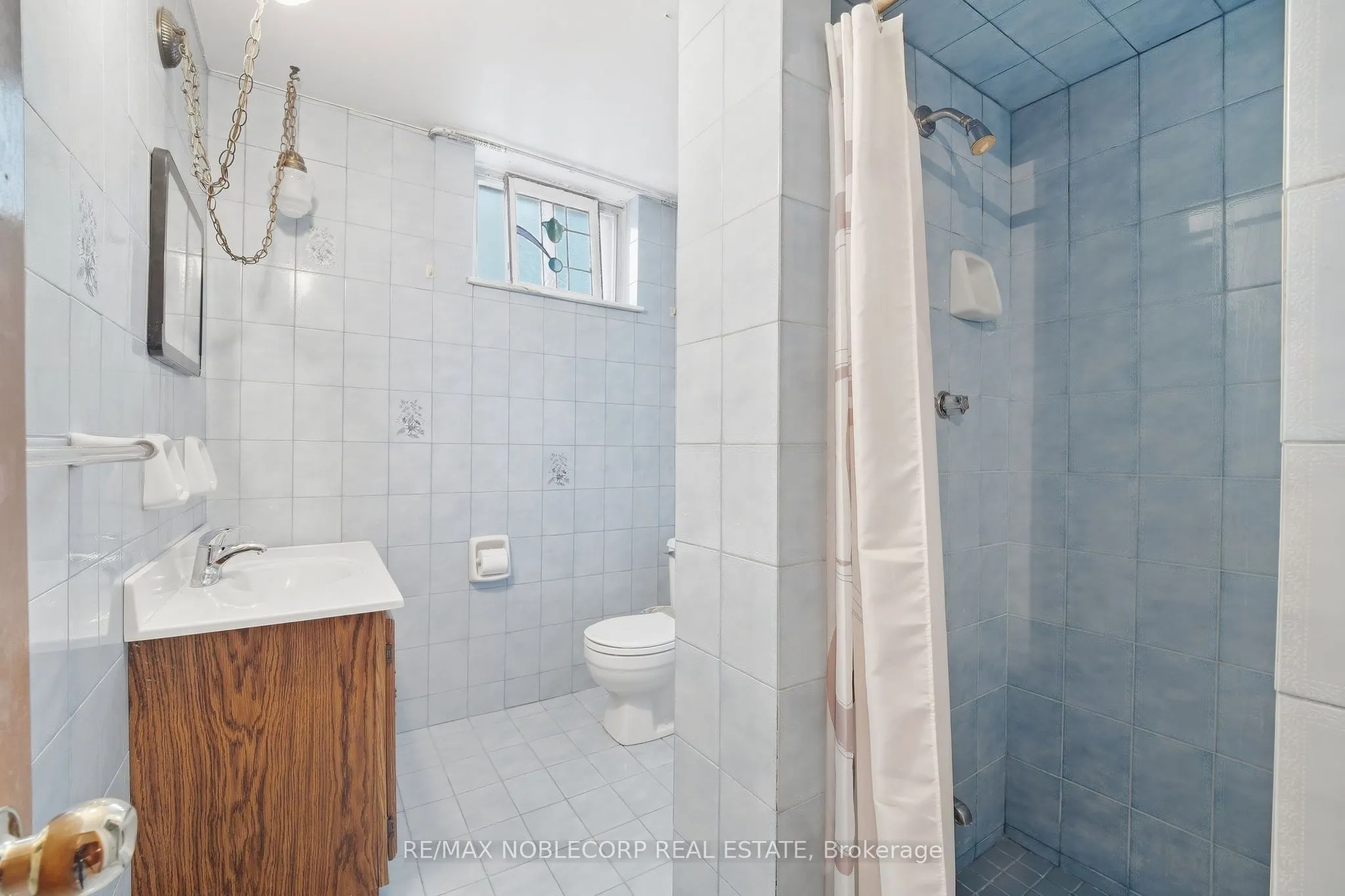4 Warlingham Court