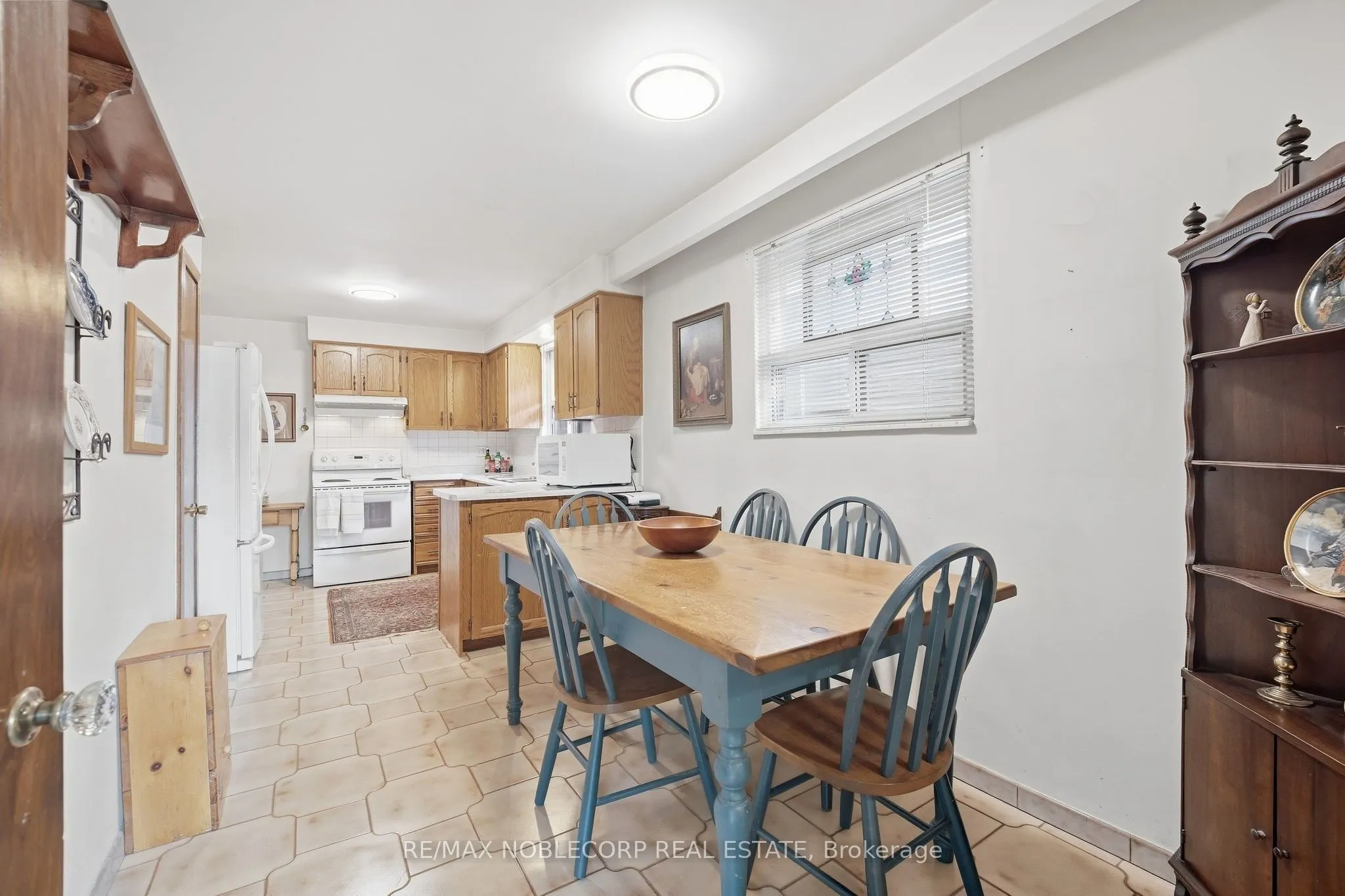 4 Warlingham Court