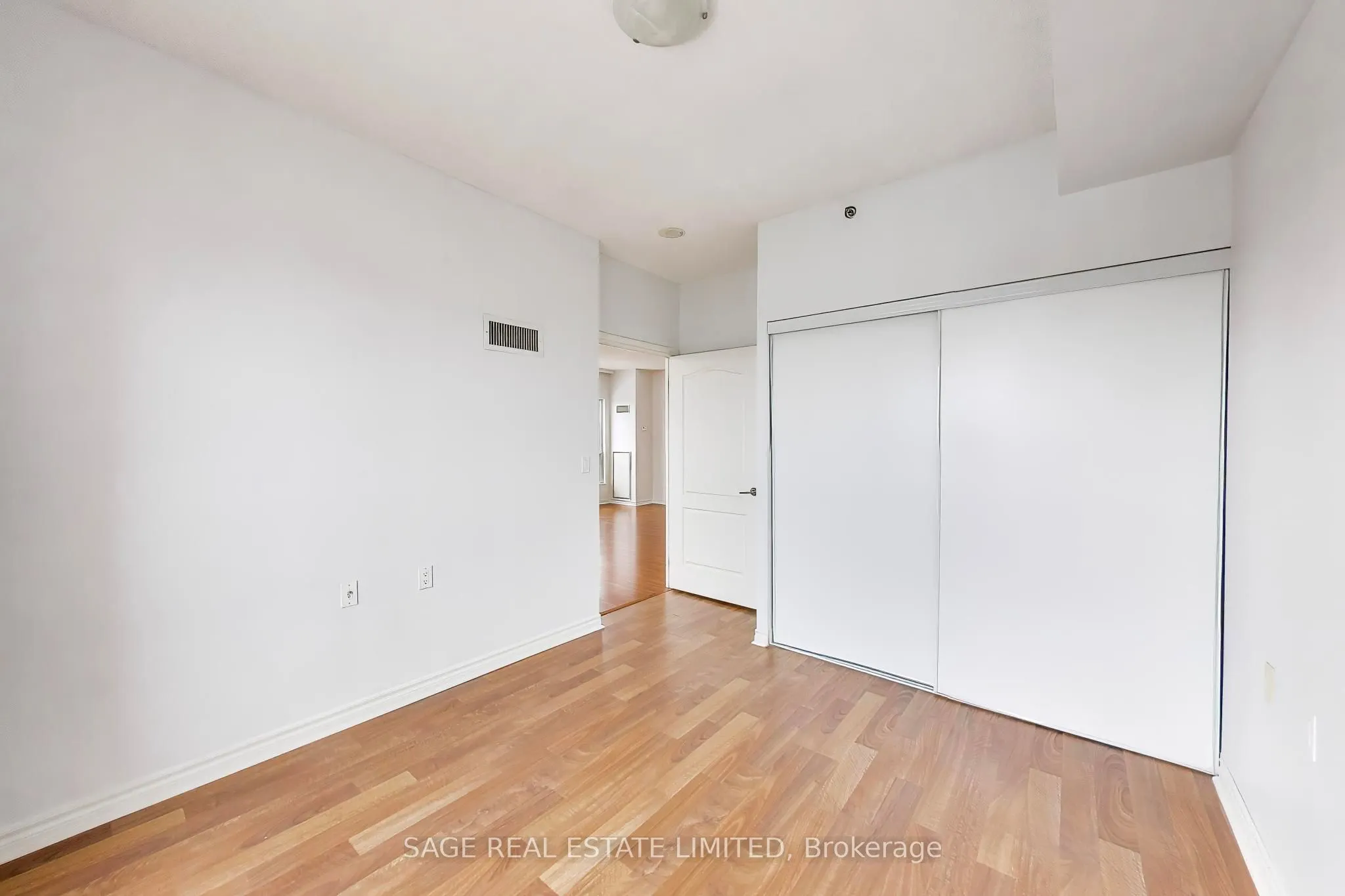 810 Scollard Court #902