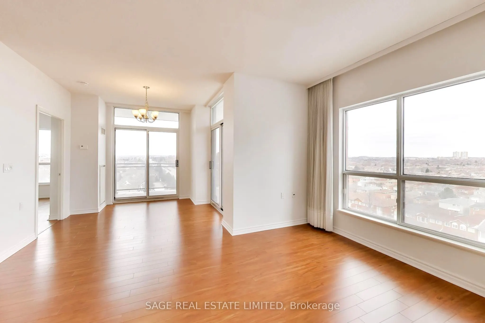 810 Scollard Court #902