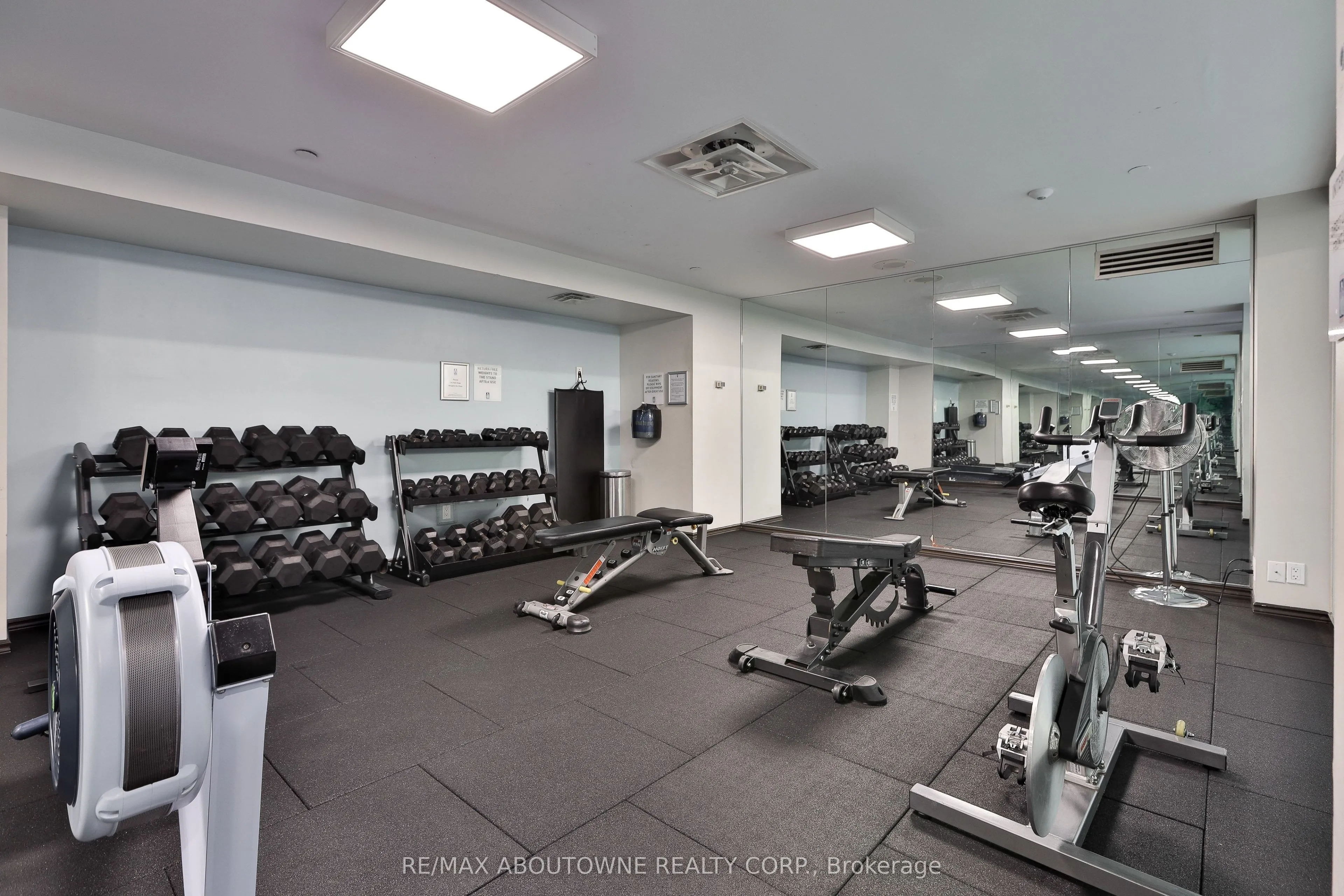 2287 Lake Shore Road W #301