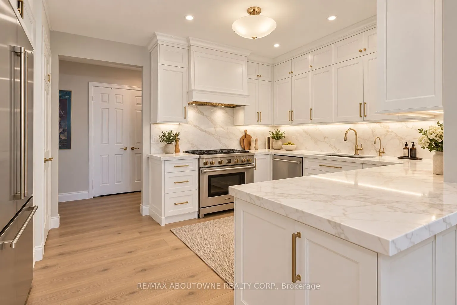 2287 Lake Shore Road W #301