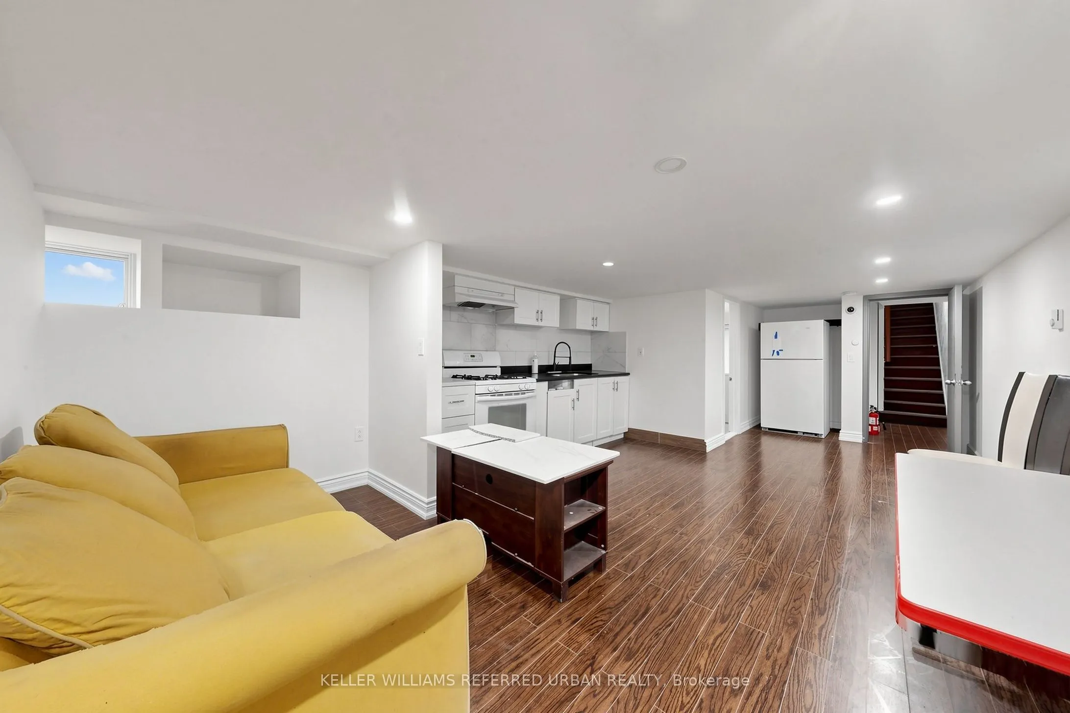 1218 Bloor Street W