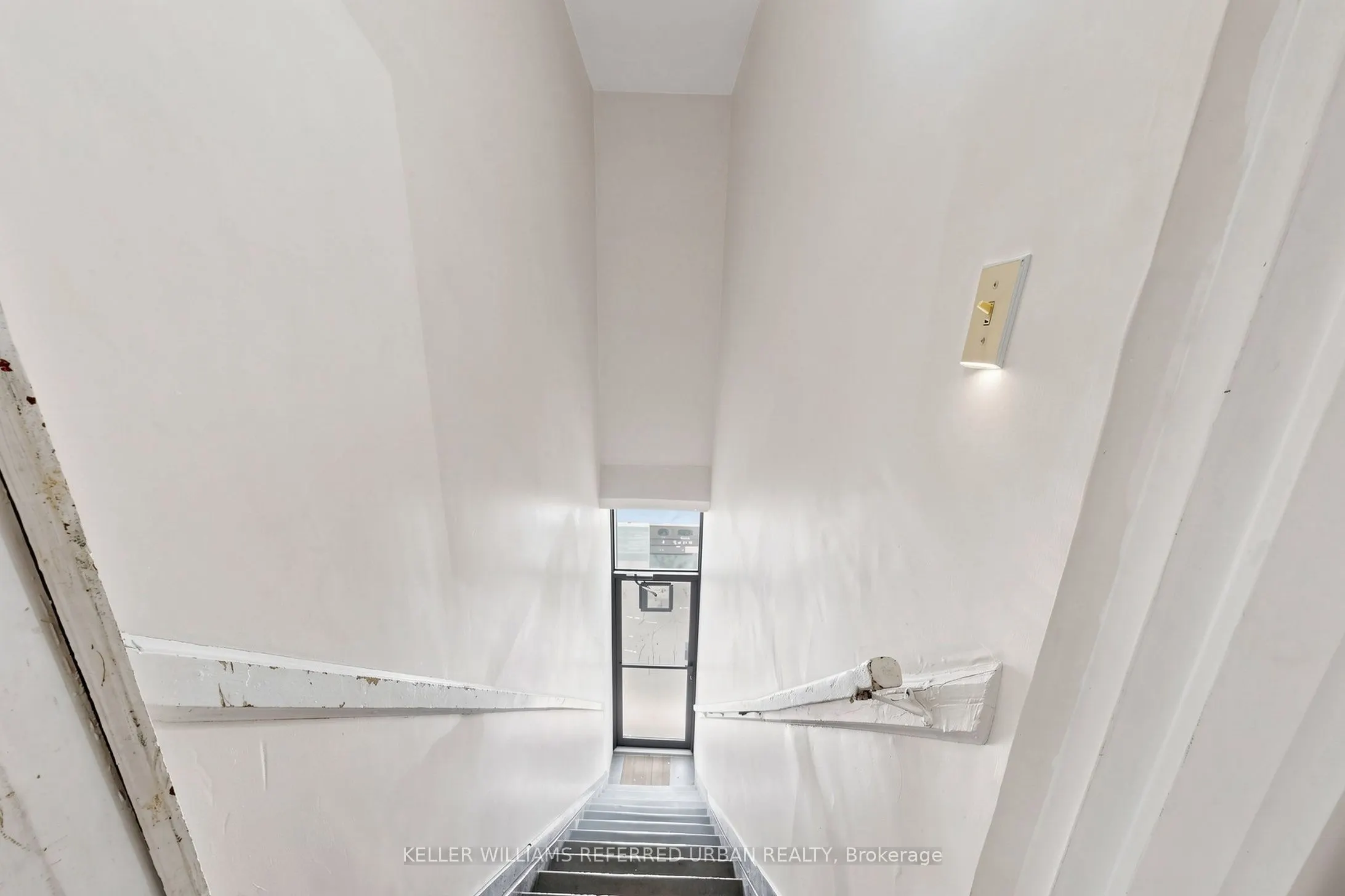 1218 Bloor Street W