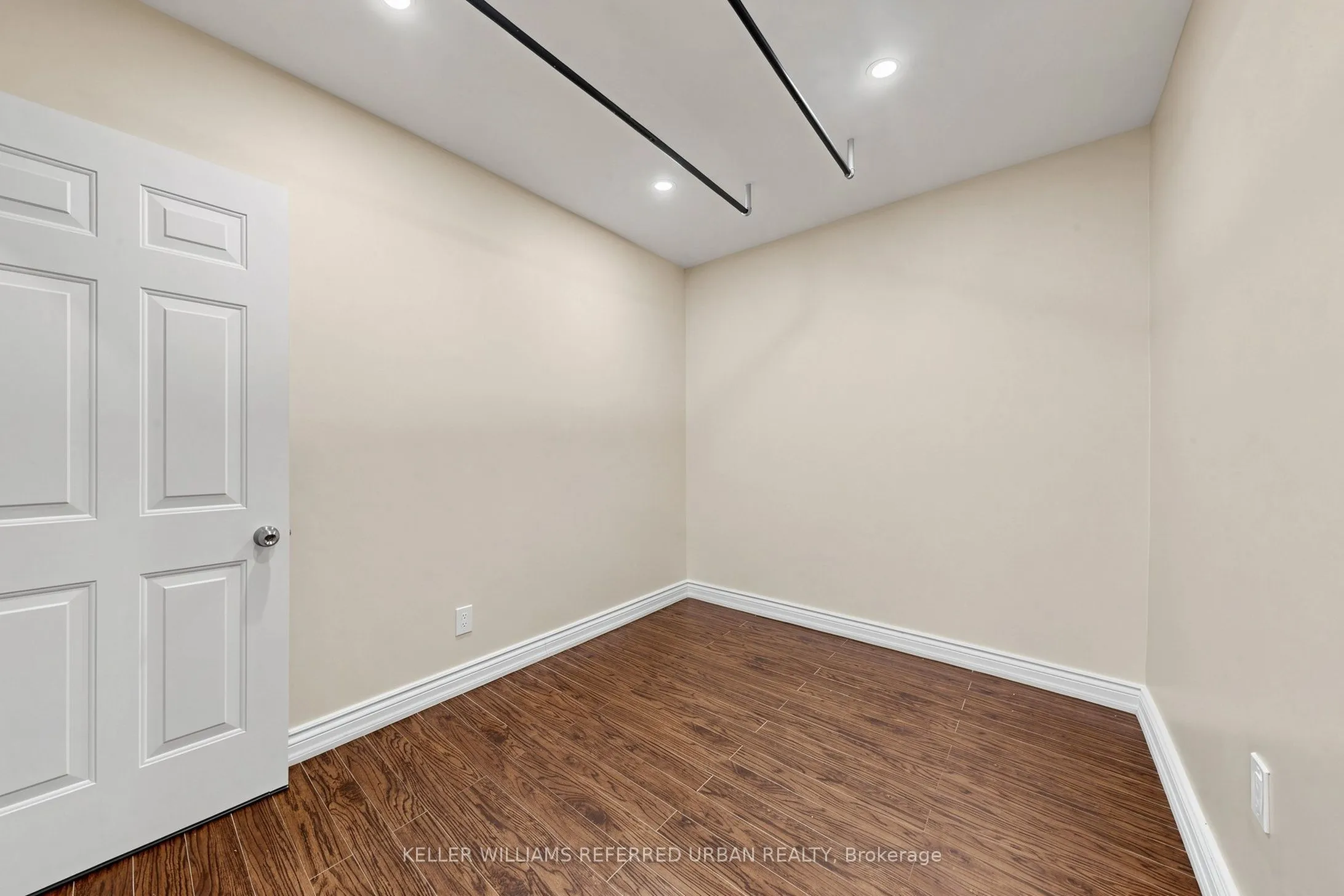 1218 Bloor Street W