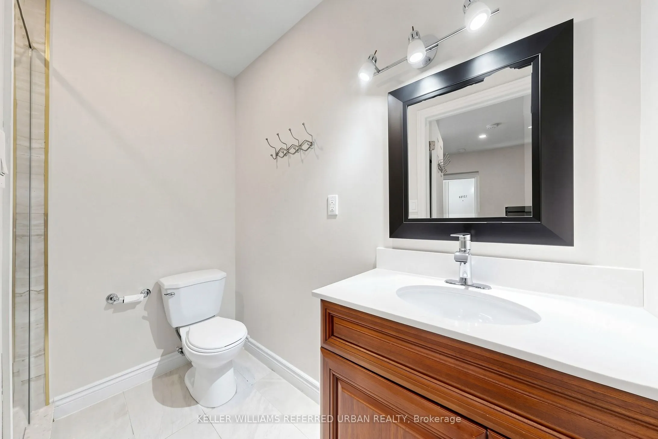 1218 Bloor Street W