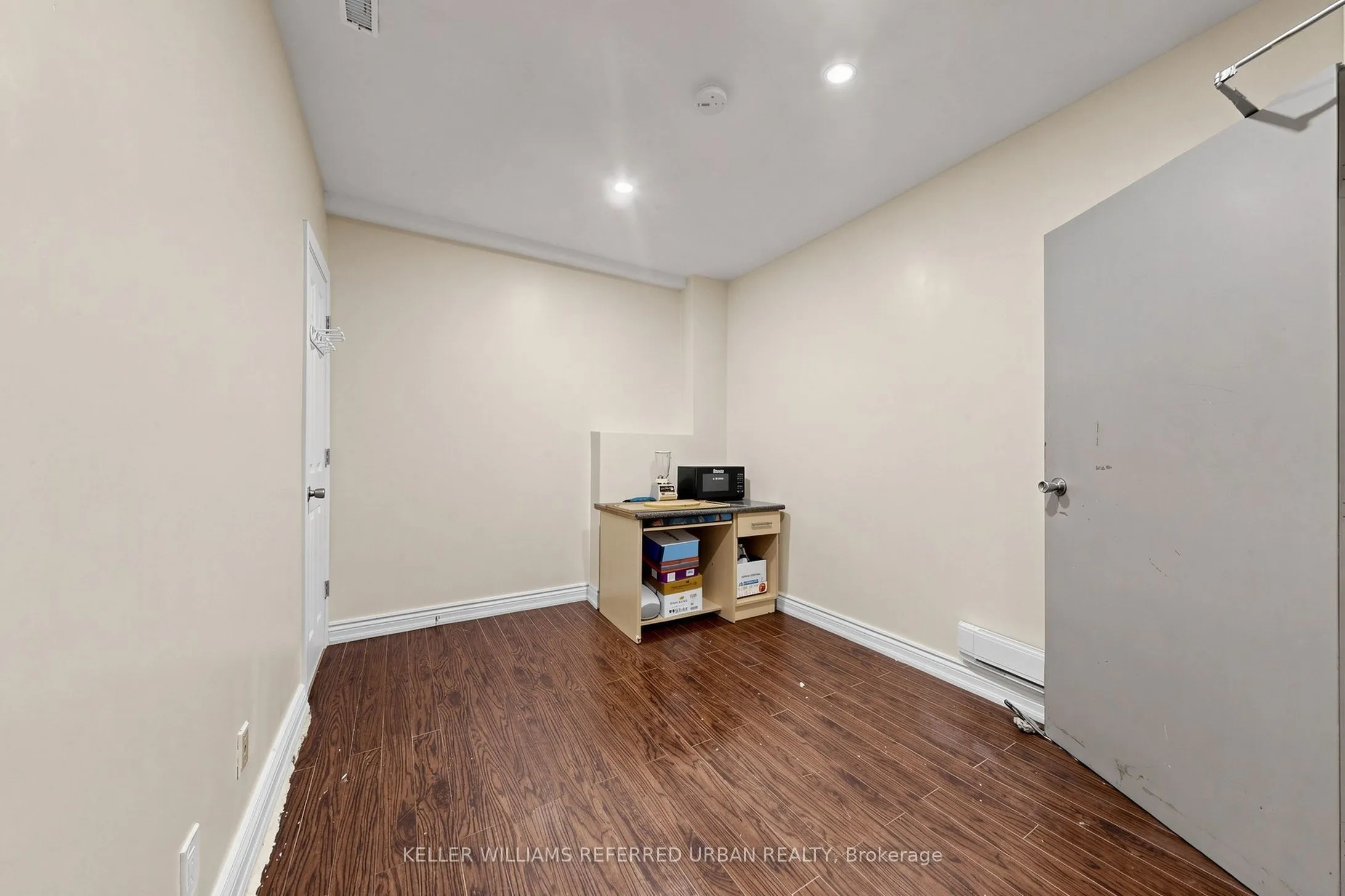 1218 Bloor Street W