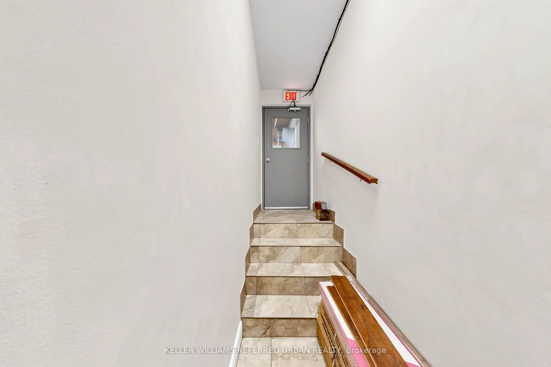 1218 Bloor Street W