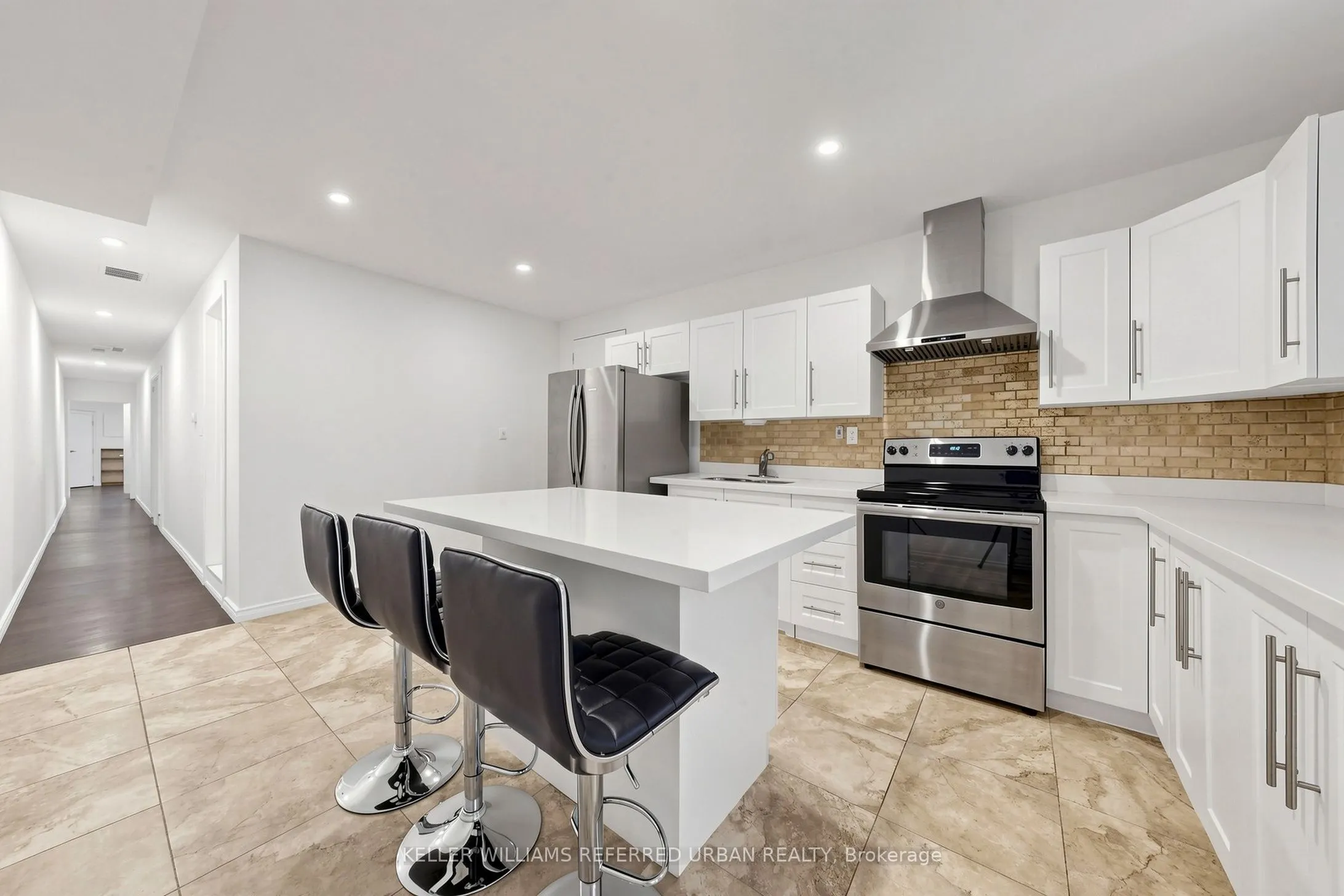 1218 Bloor Street W
