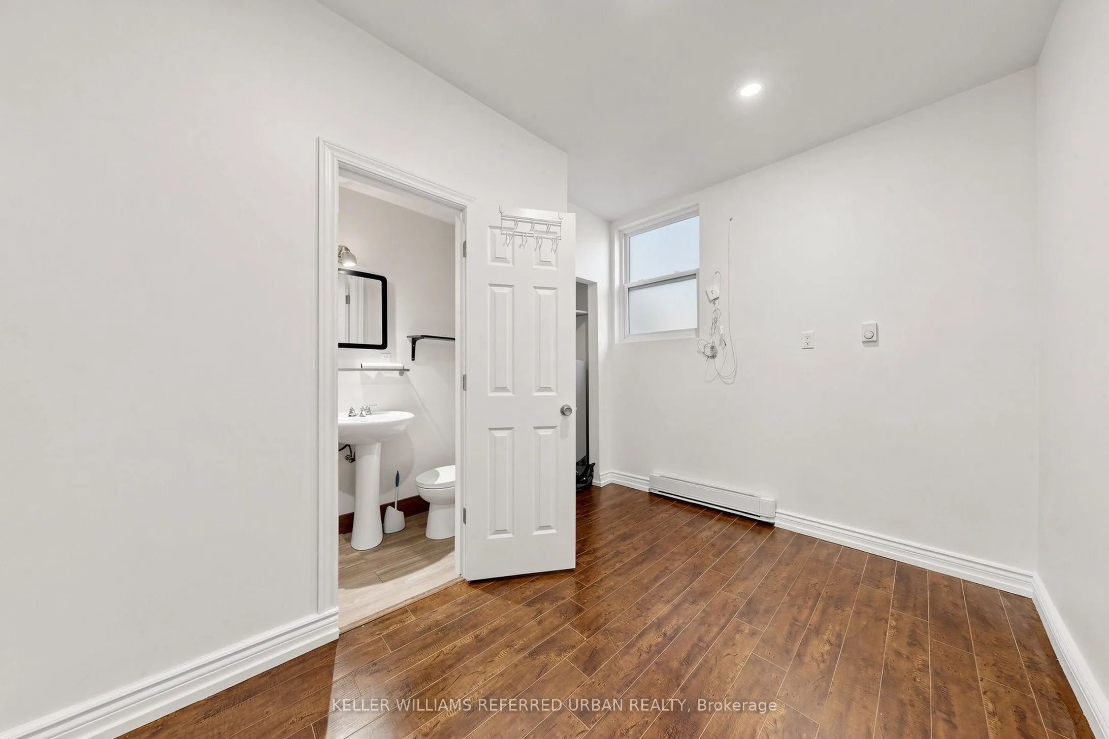 1218 Bloor Street W