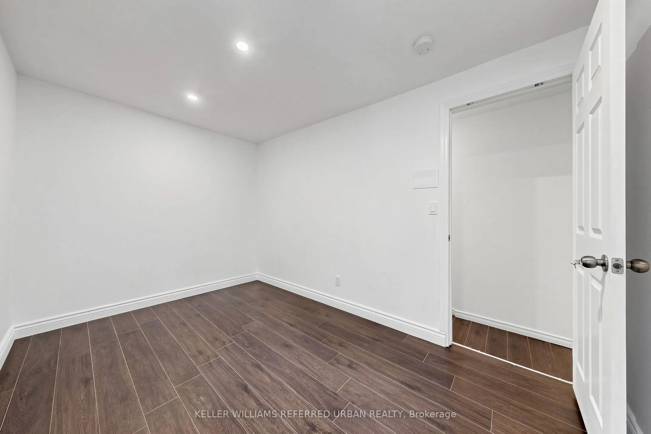 1218 Bloor Street W