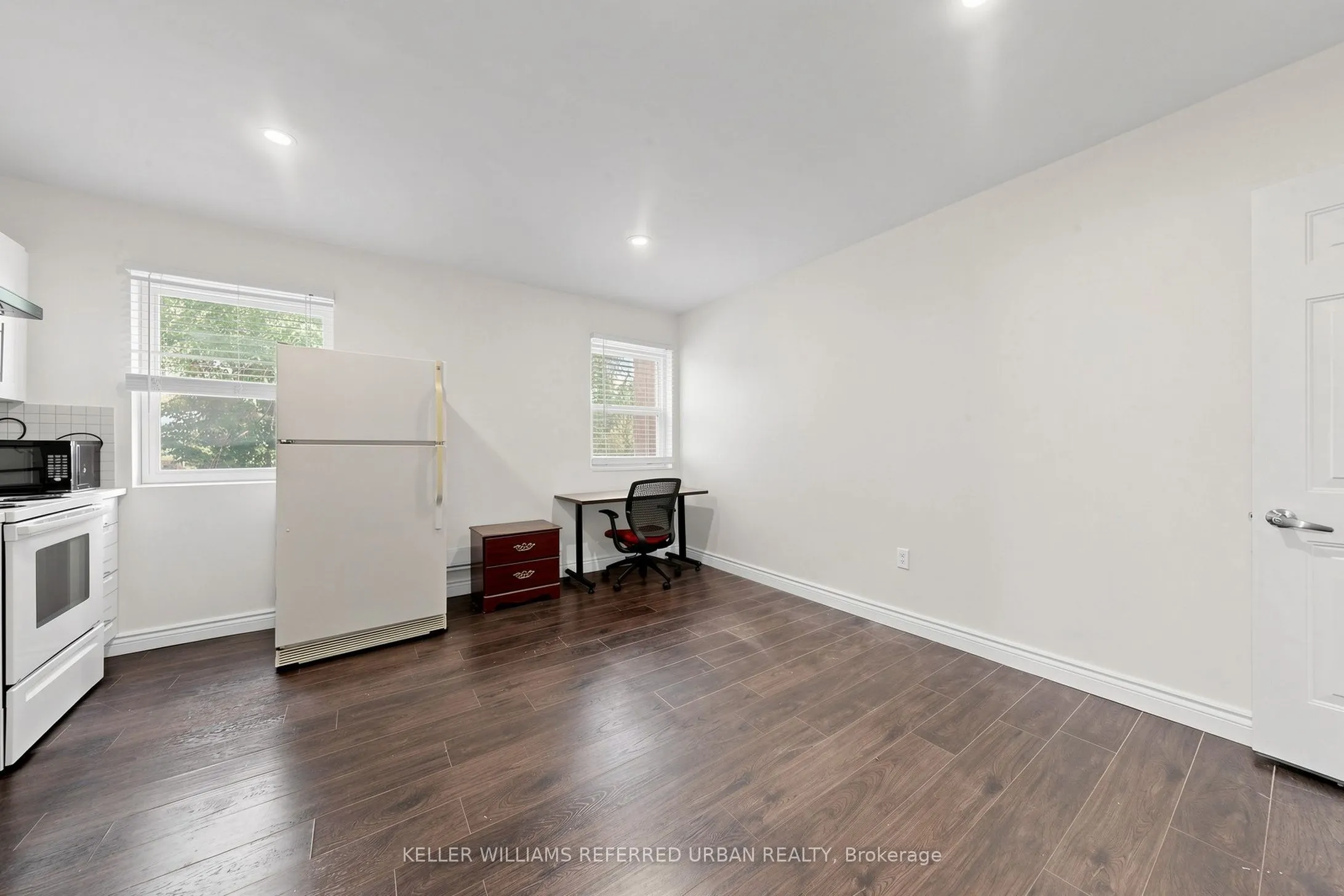 1218 Bloor Street W
