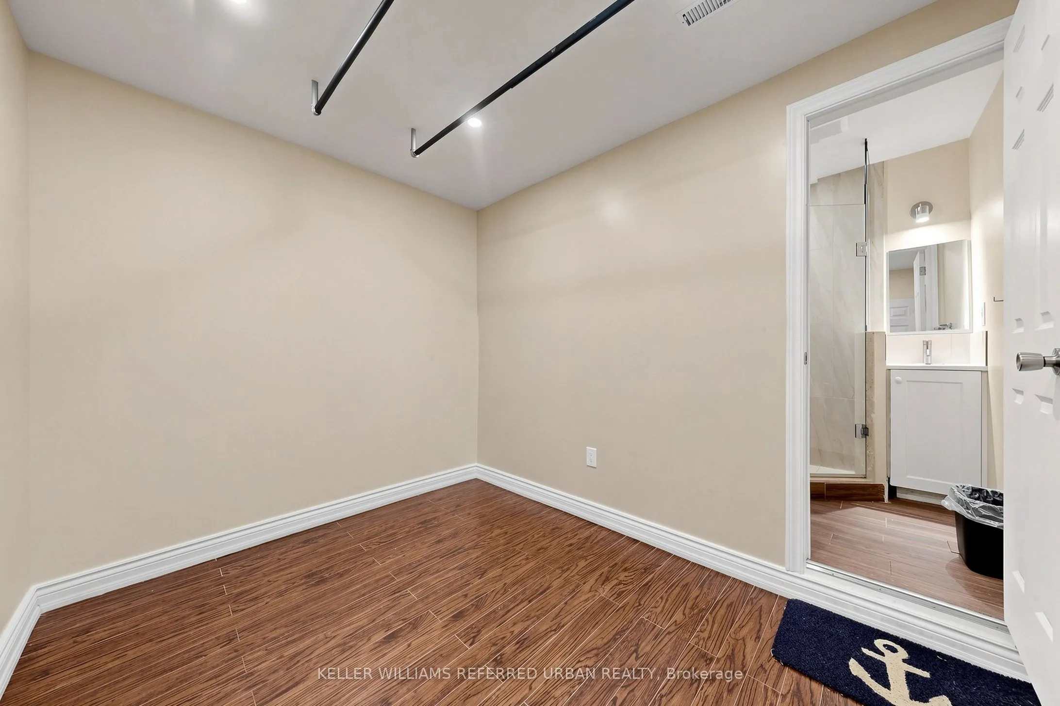 1218 Bloor Street W