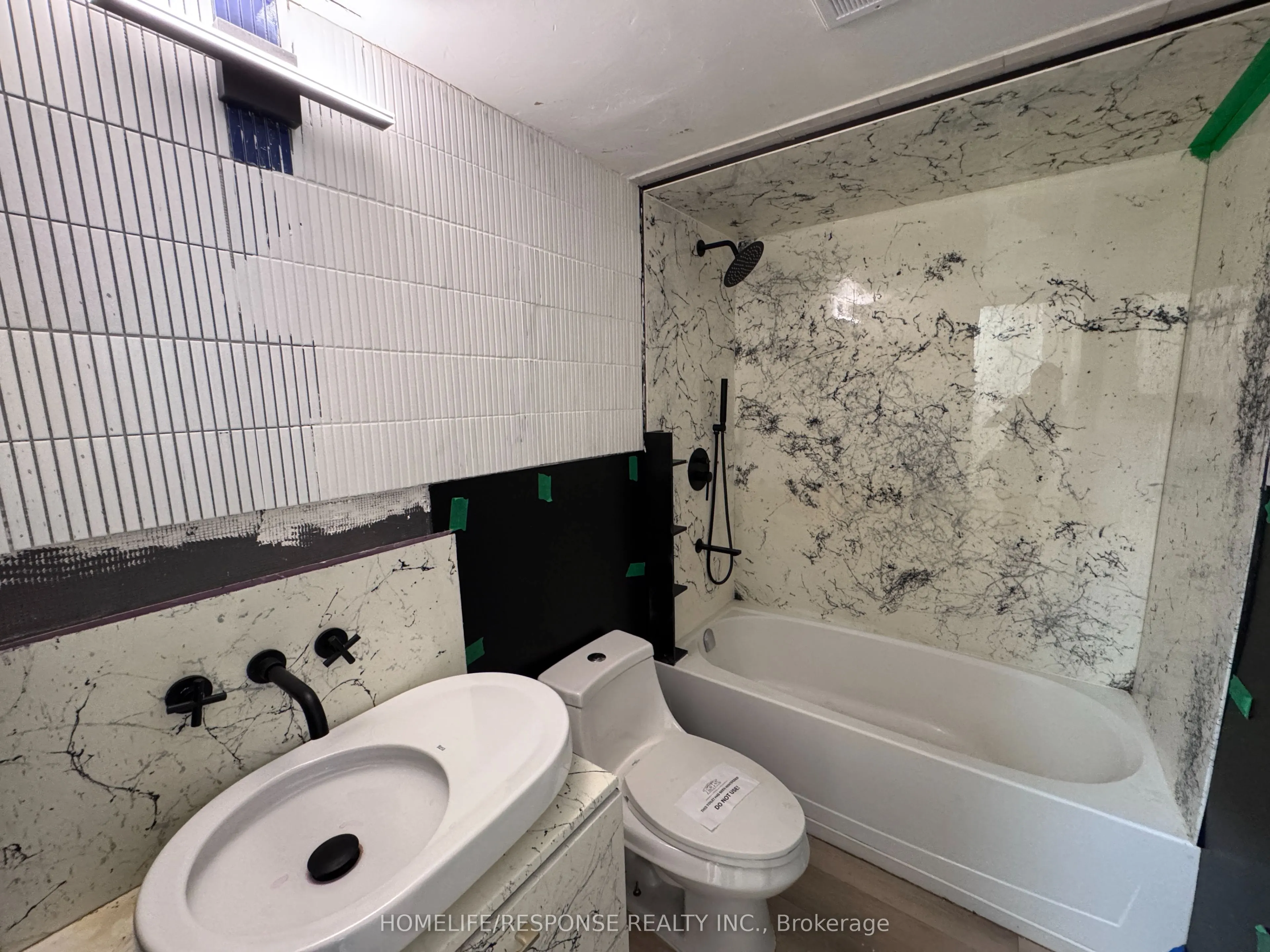 390 DIXON Road #1903