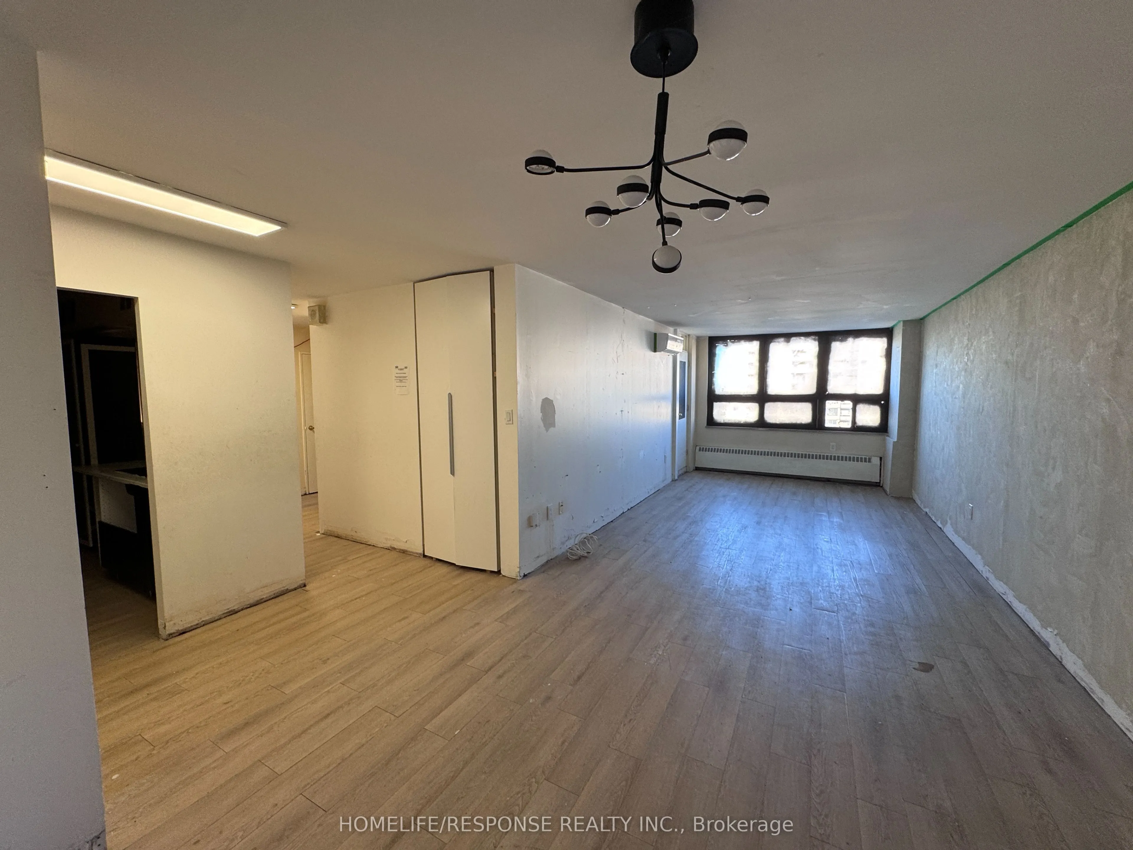 390 DIXON Road #1903